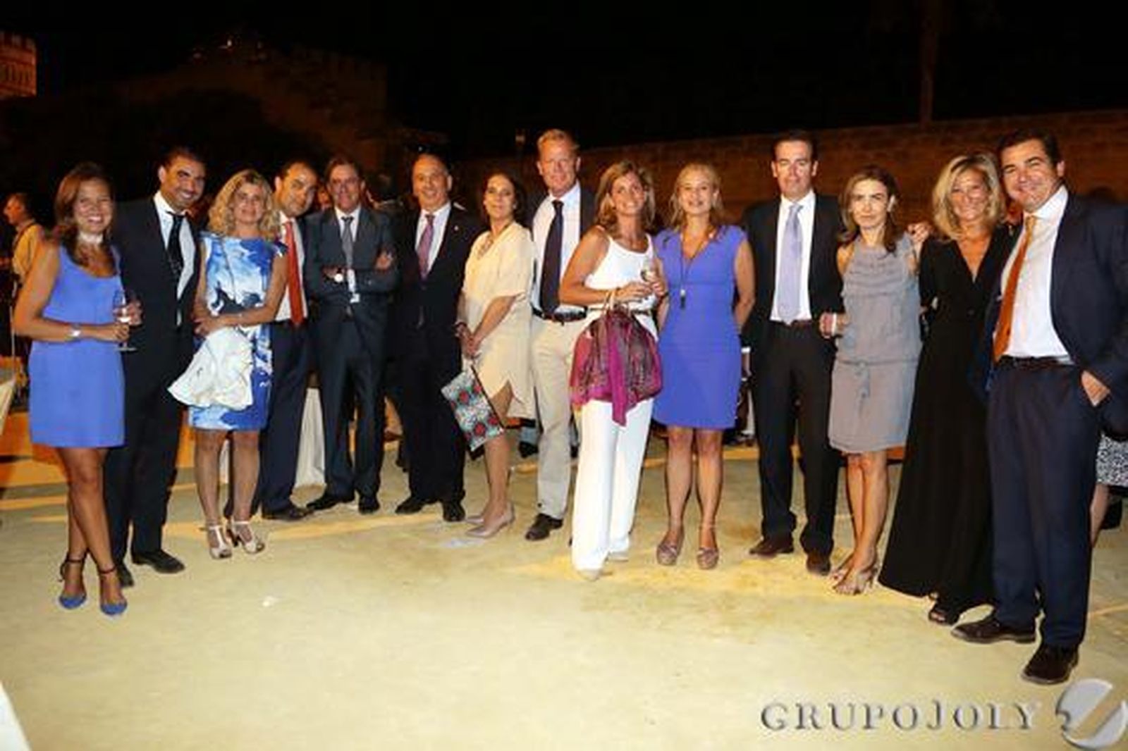 Teresa Herrero, Matías Urrea, Inmaculada Malvido, David Fernández, Manuel Estrella, Jesús Núñez, Marta Dodero, Stefan de Clerck, Cristina Santos, Almudena Arteaga, Luis de Diego, Arantxa Guerra, Reyes Vila y Pablo Cascajo.

Foto: Manuel Pascual · Miguel Angel Gonzalez · Manuel Aranda