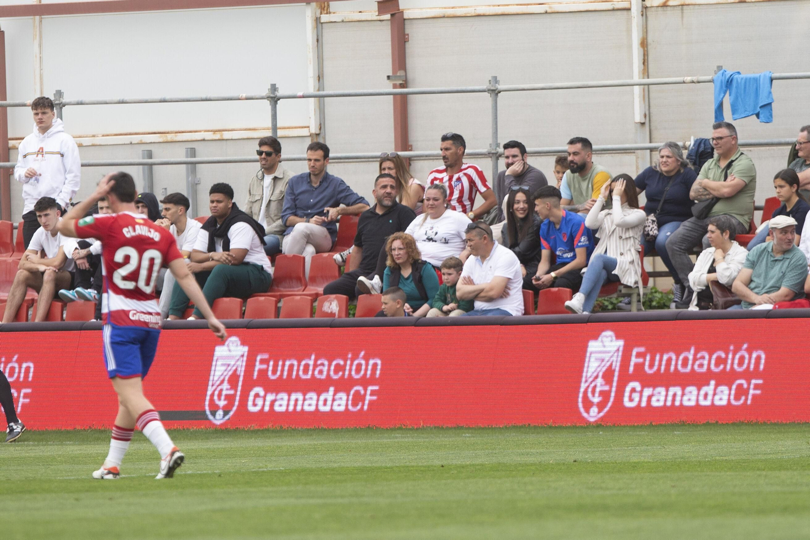 Las mejores imágenes del Recreativo Granada - Atlético de Madrid B