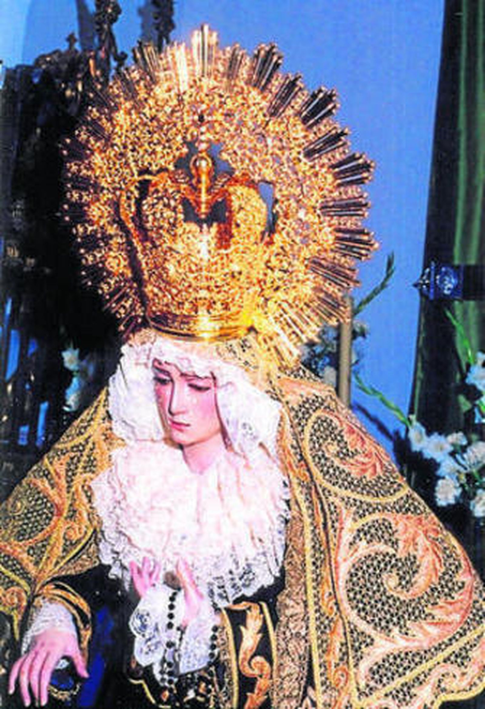 Veinticinco años de una corona símbolo de ilusión en La Soledad