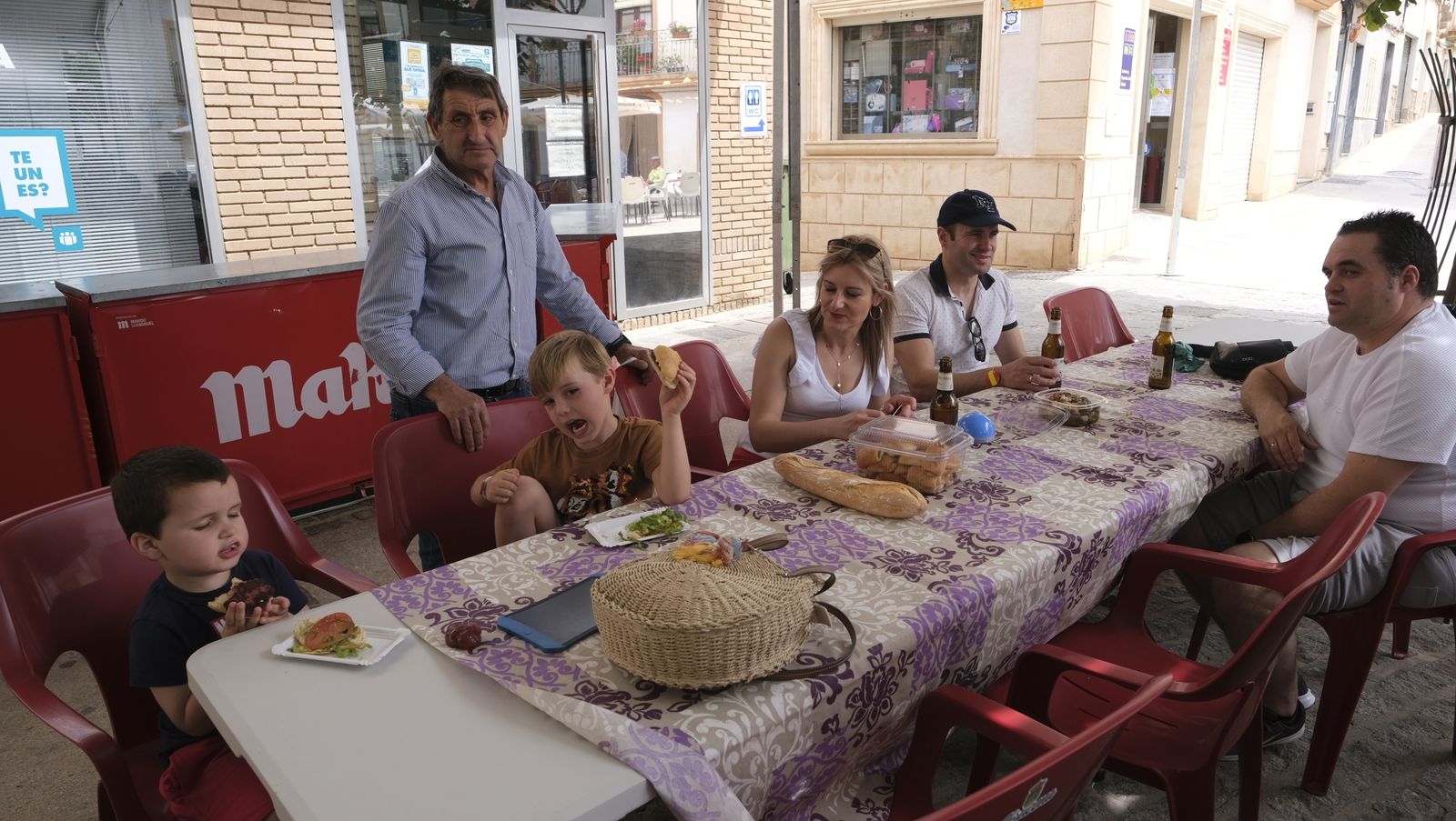 Imágenes del concurso de cata de vinos de las Fiestas de Abrucena 2022