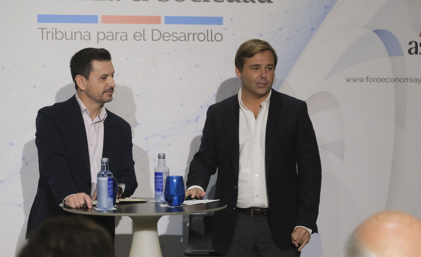 El foro Economía y Sociedad de Asfaco con Antonio Repullo, en imágenes