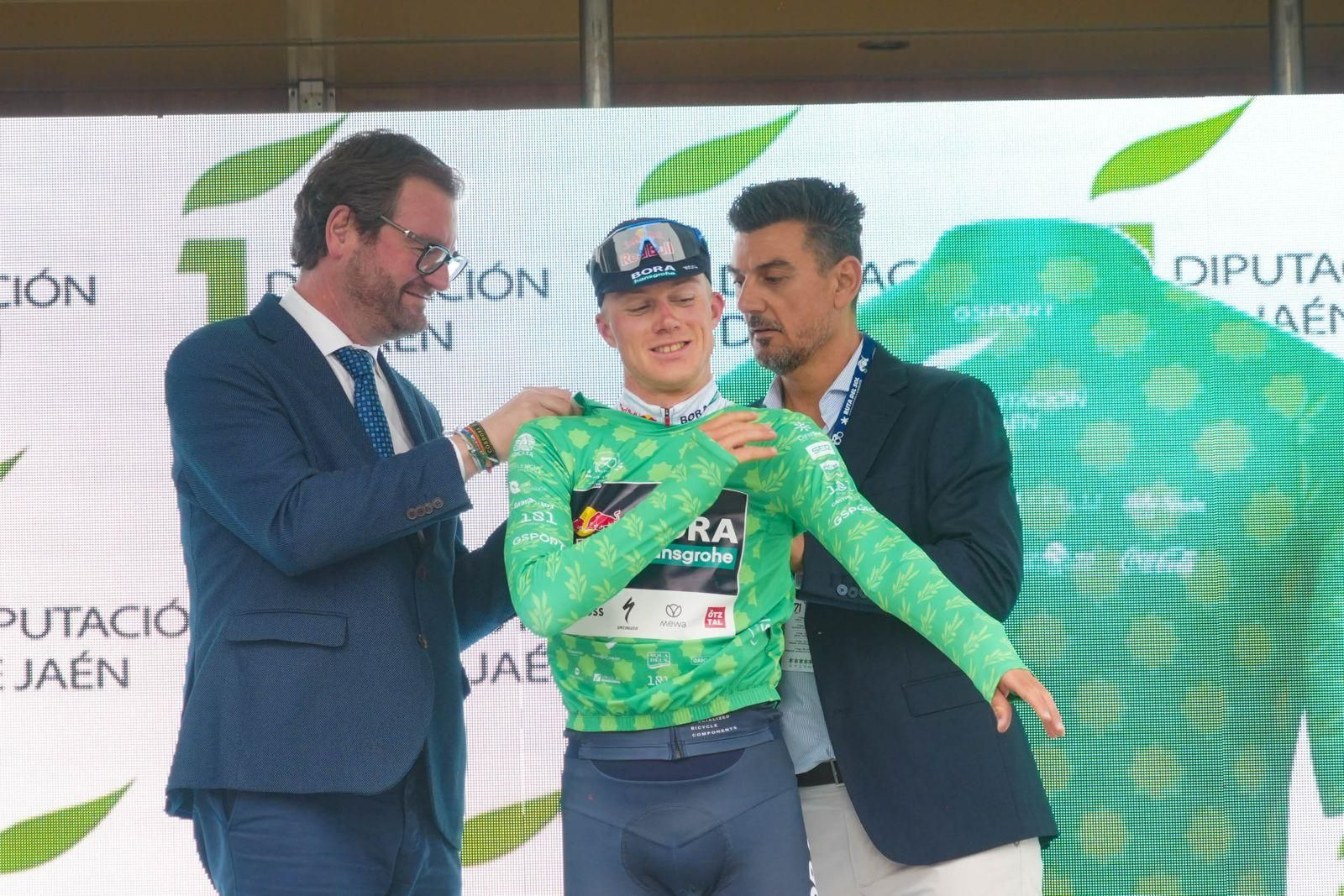 Las mejores fotos del paso por Pozoblanco de la Vuelta Ciclista a Andalucía