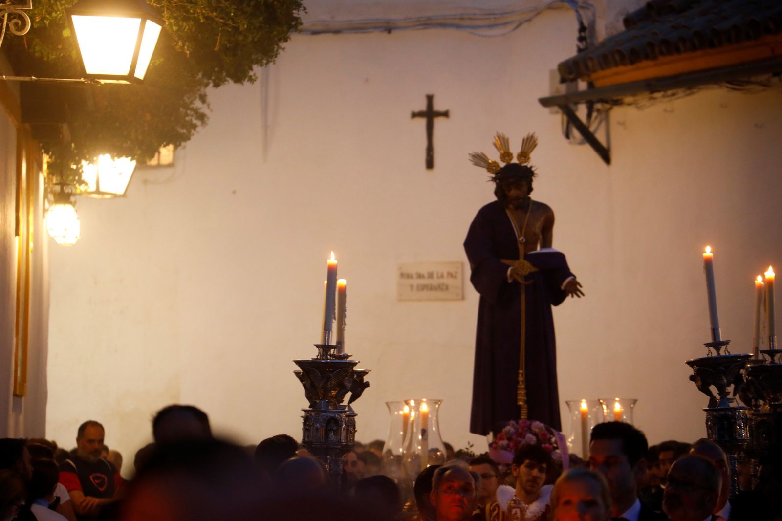 Las mejores imágenes del vía crucis de Nuestro Padre Jesús de la Humildad y Paciencia en Córdoba