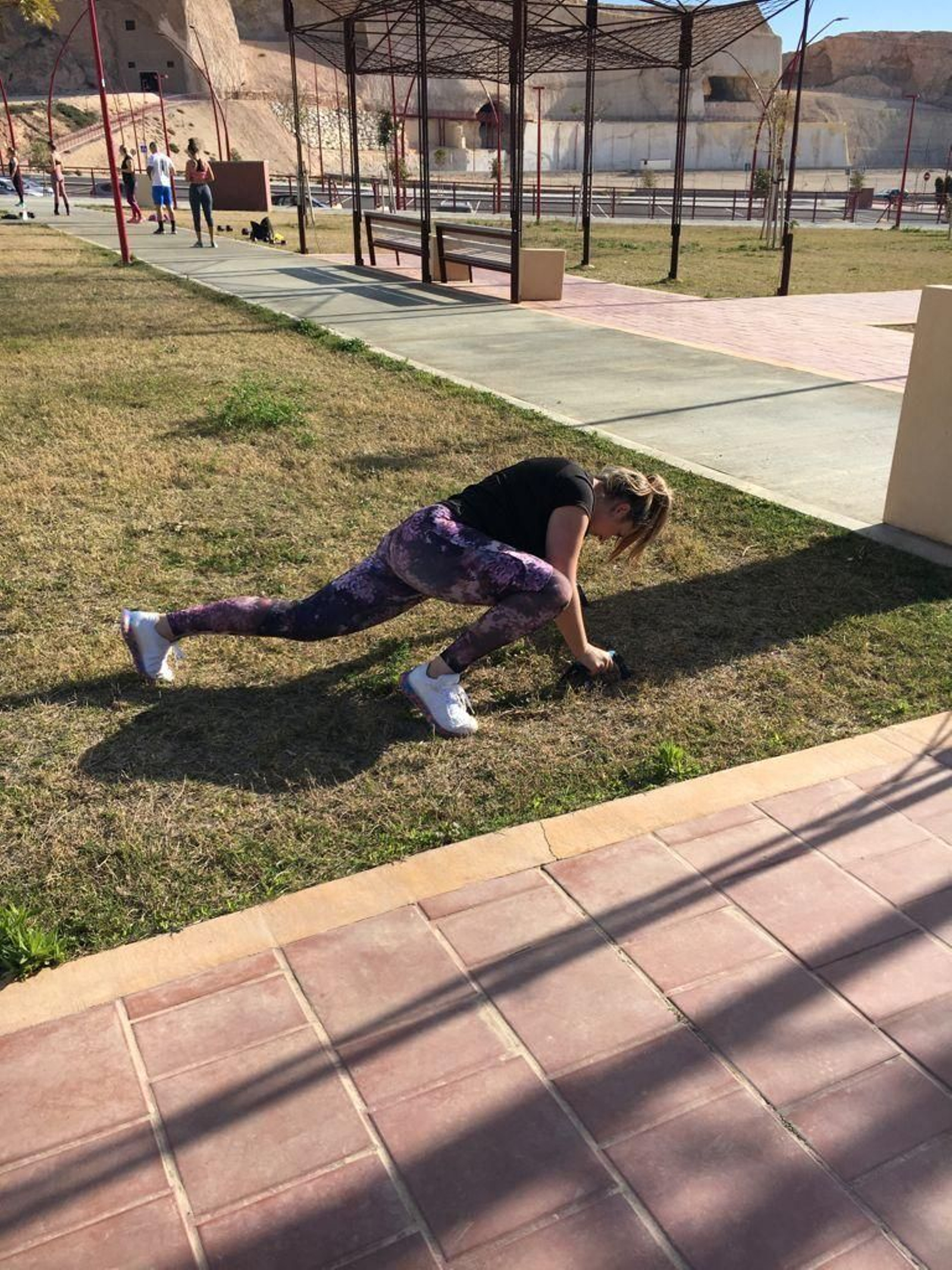Fotogalería de los gimnasios urbanos en los parques de Almería.
