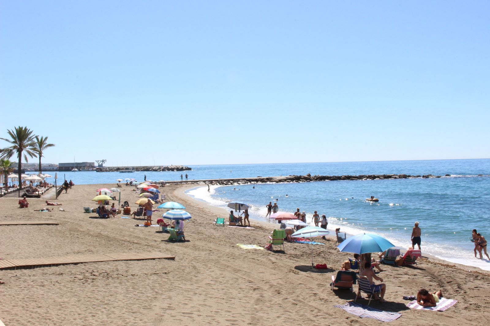 Vista de una playa de Marbella.
