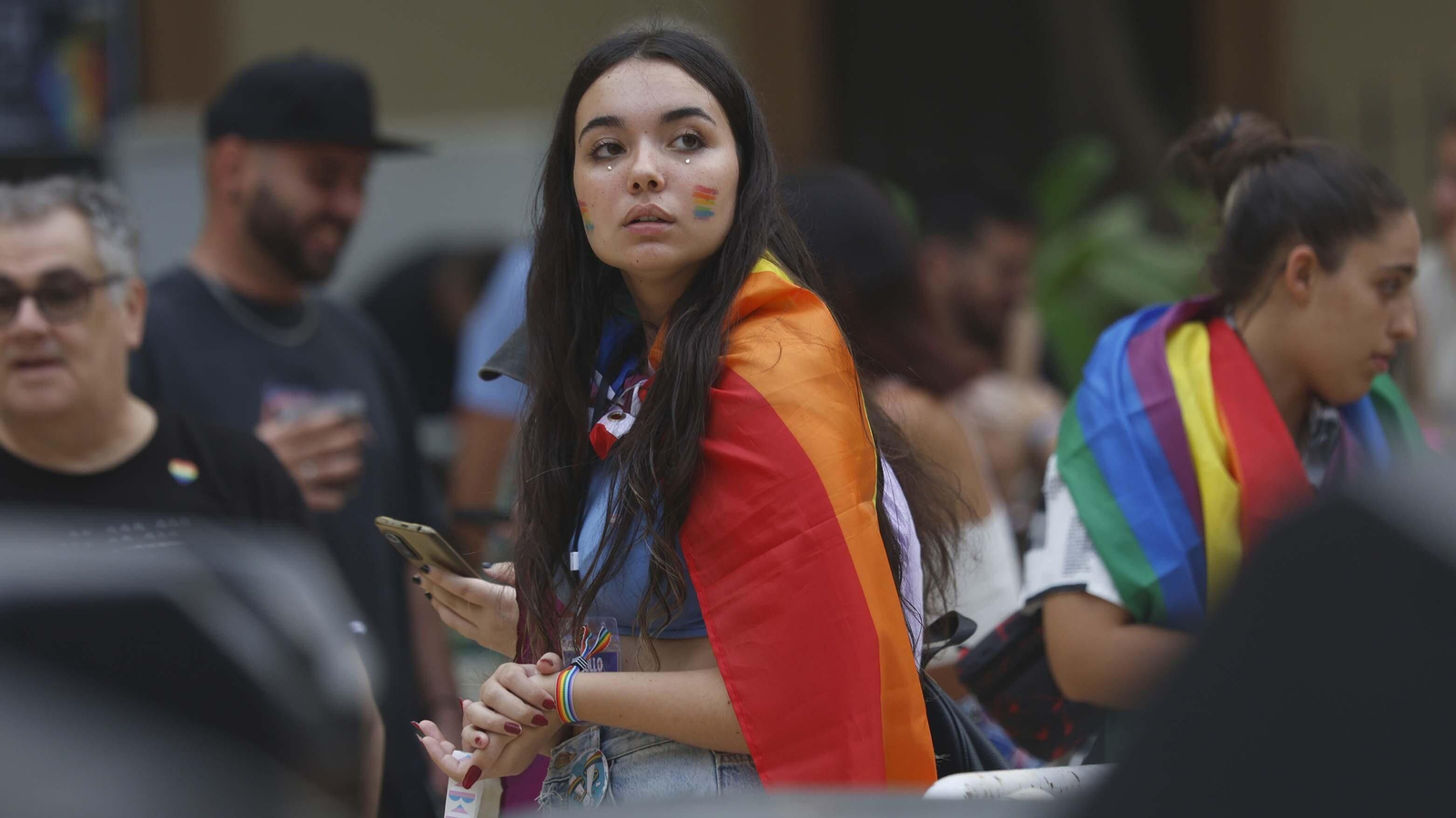 Las fotos de la fiesta del Orgullo LGTBI en el Parque María Cristina en Algeciras