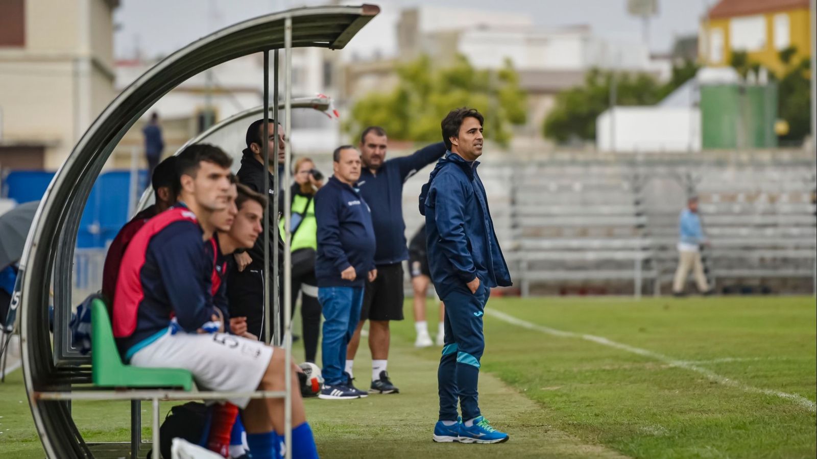 José Manuel Mena se muestra ilusionado y con ganas de lograr el primer triunfo al frente del Industrial.