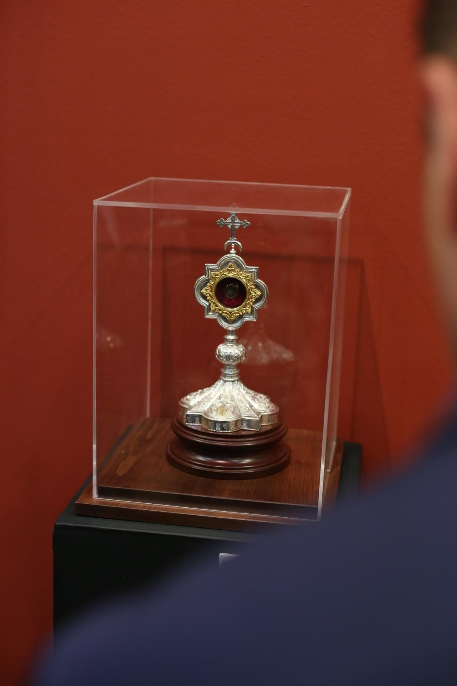 Las imágenes de la exposición de la Hermandad de Valme