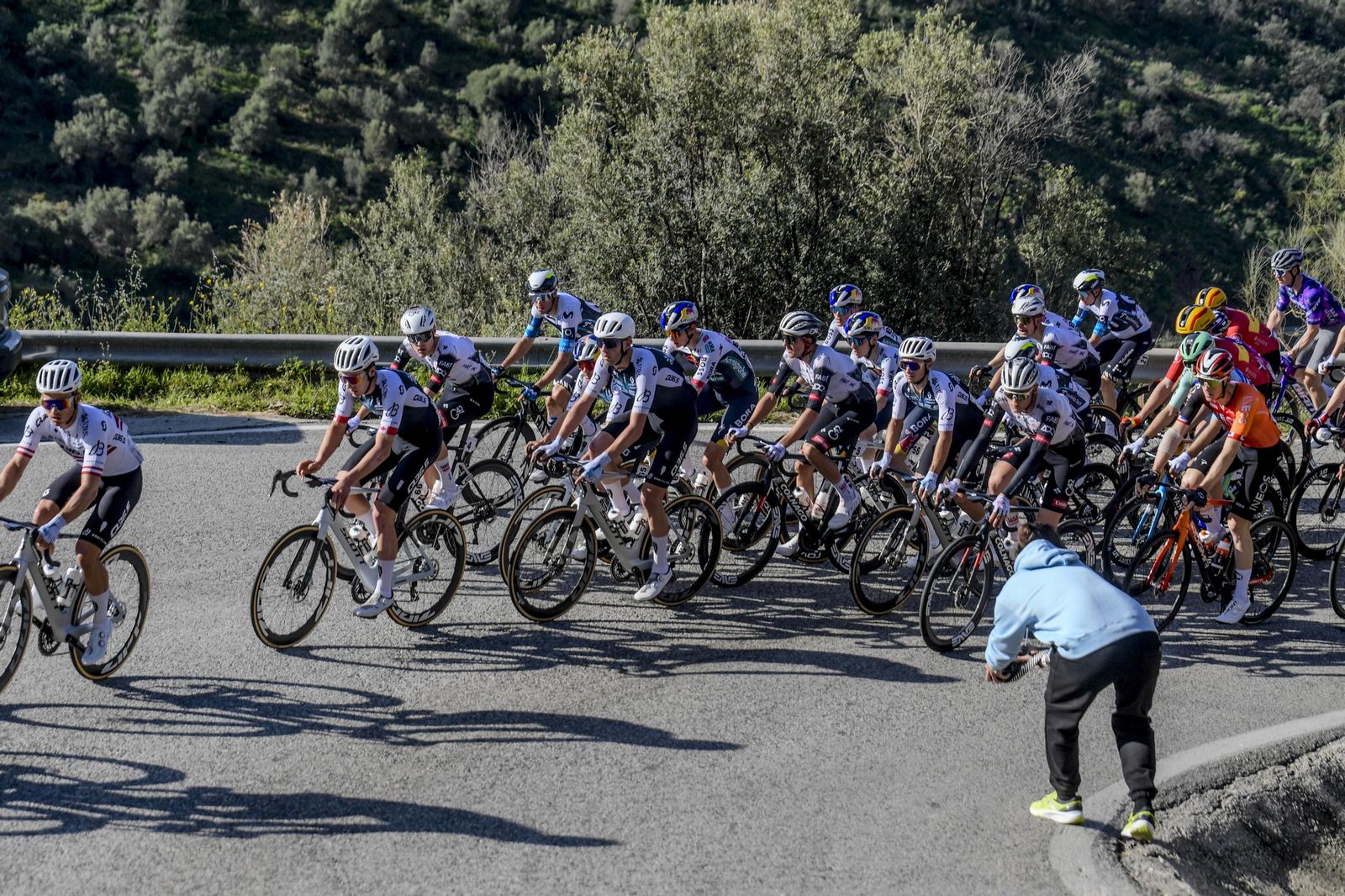 Las mejores imágenes de la primera etapa de la Vuelta Ciclista a Andalucía Ruta del Sol