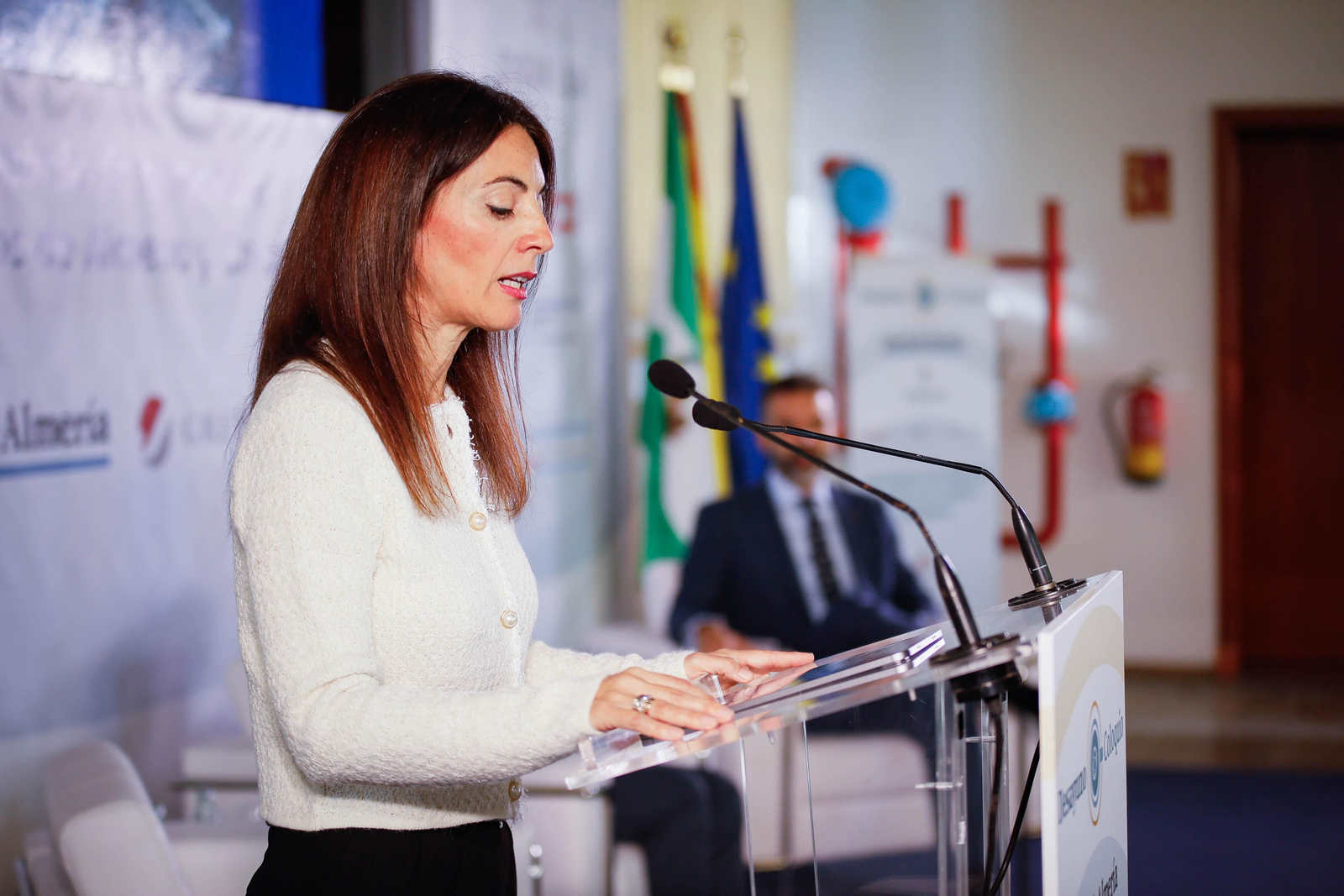 Imágenes del desayuno informativo