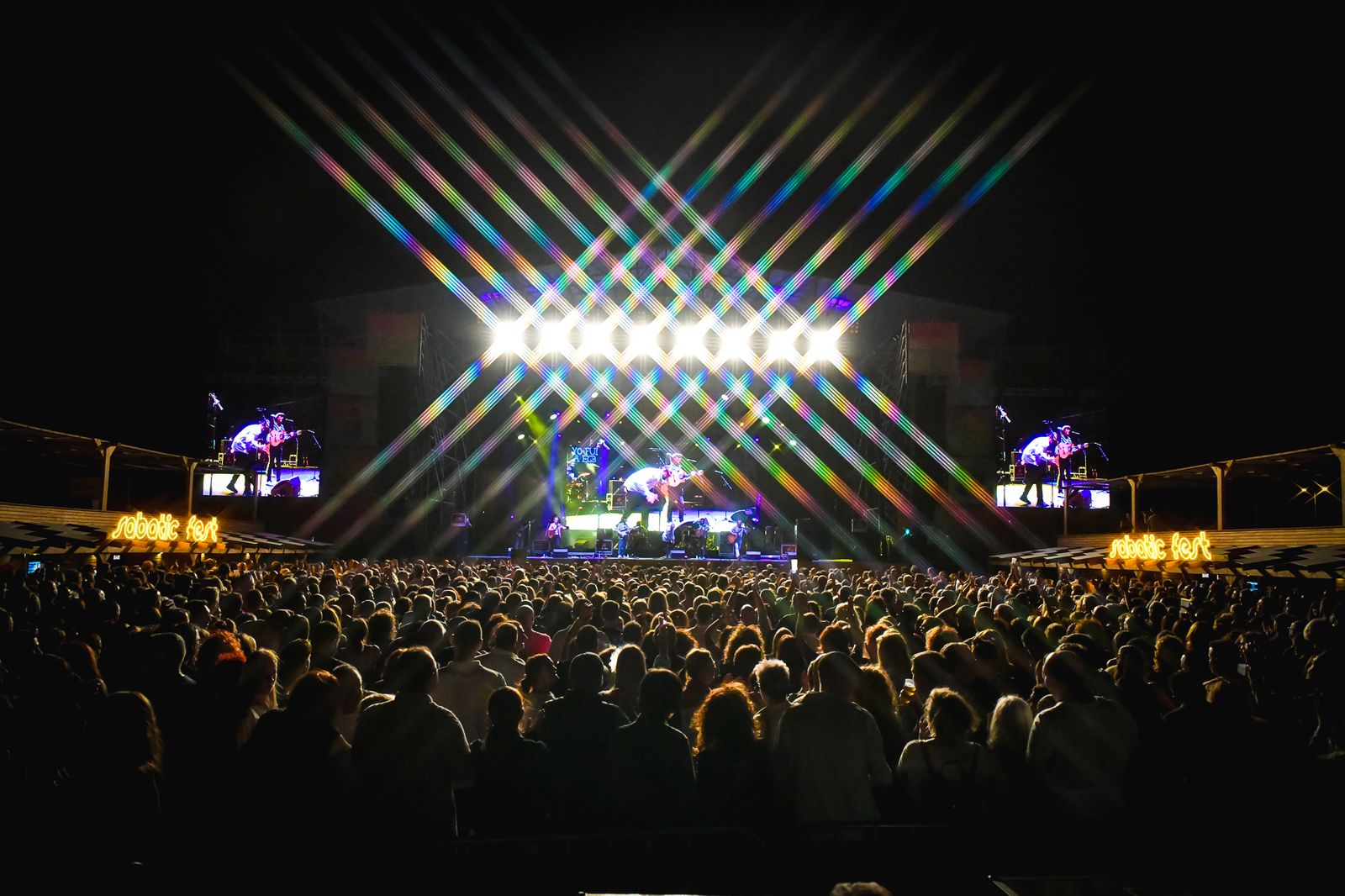 Todas las fotos de la "gran quedaba EGB"