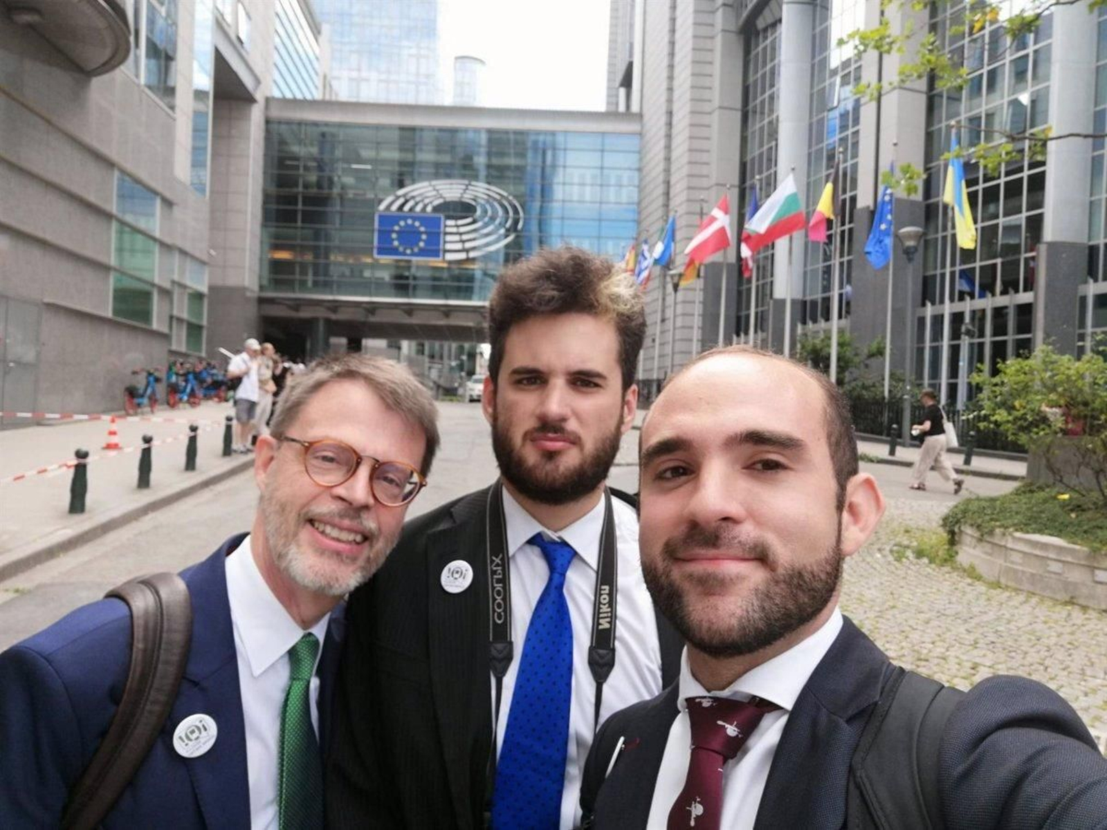 Los dirigentes de 'Sevilla Quiere Metro' Manuel Alejandro Moreno (dcha), Víctor Aguilar (centro) y Enrique de Álava (izqda)