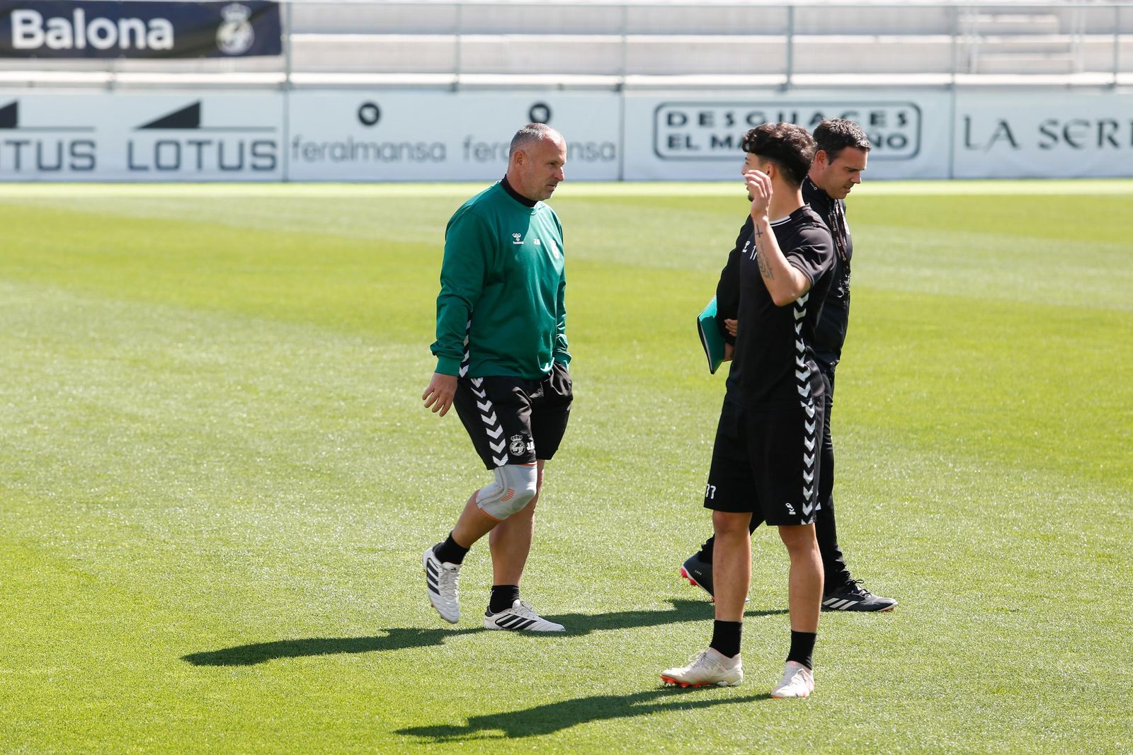 Las fotos del entrenamiento de la Balona previo al partido con el Cádiz Mirandilla, con Andrés Roldán presente