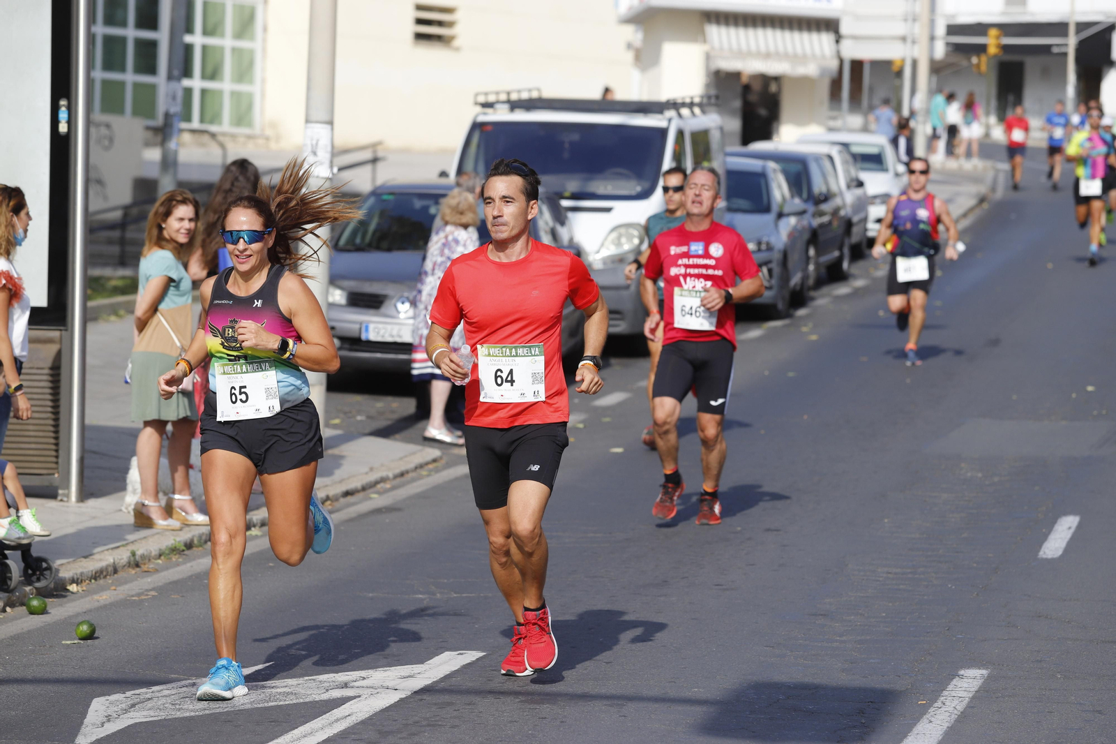 Las imágenes de la vuelta a Huelva de atletismo