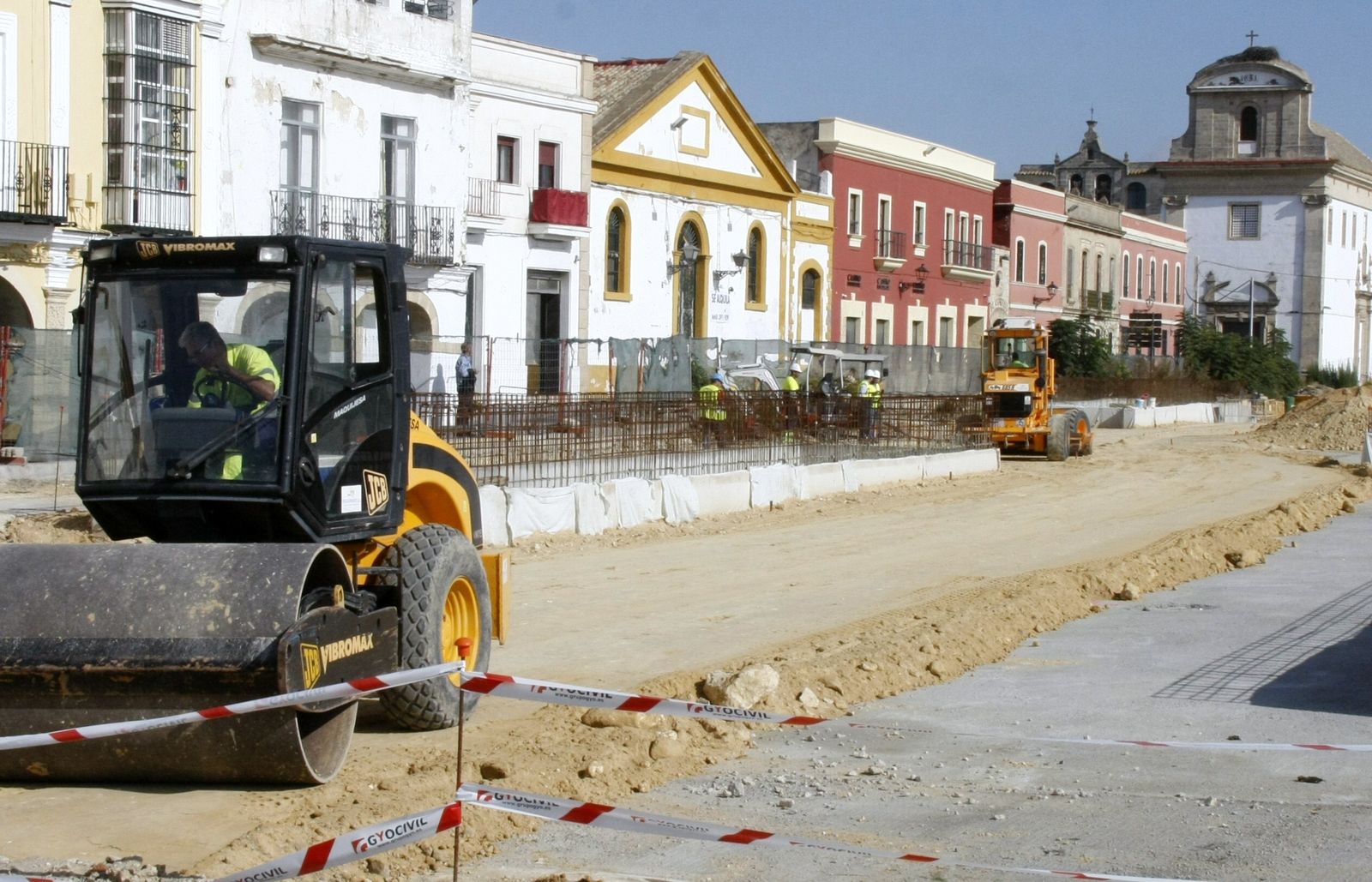 Más movimiento desde hoy en las obras del parking de Pozos Dulces