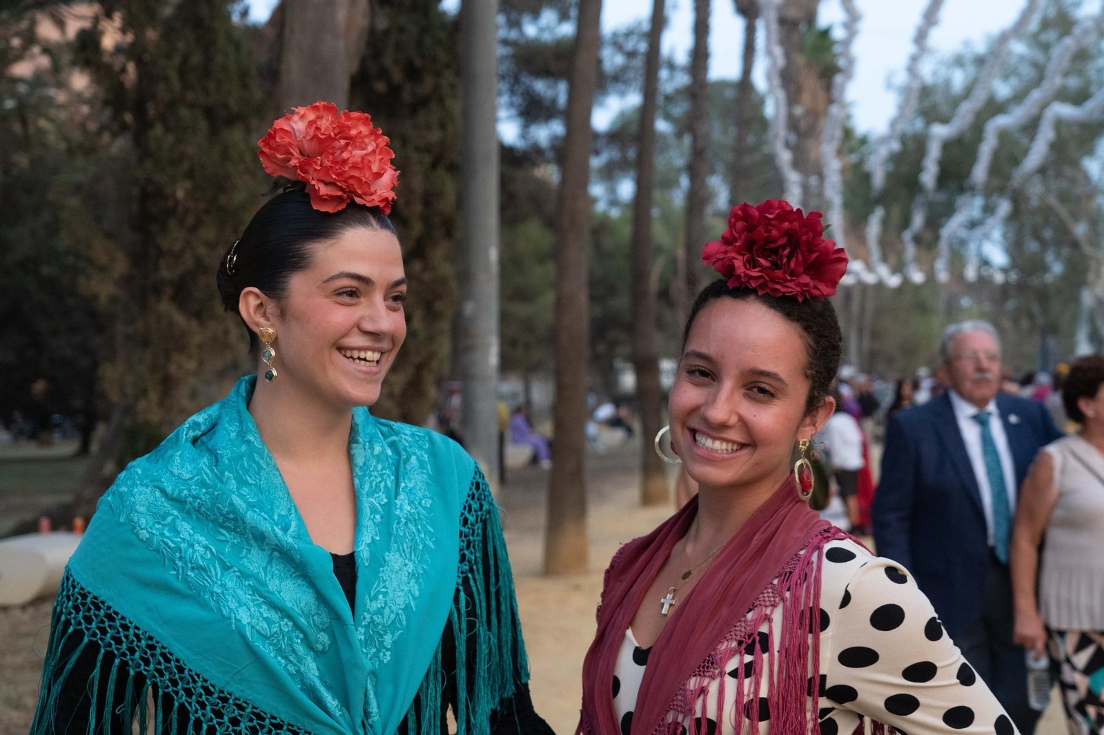 Imágenes del ambiente del ambiente de la tarde del domingo en la Feria de Otoño y del Caballo 2025 de Huelva