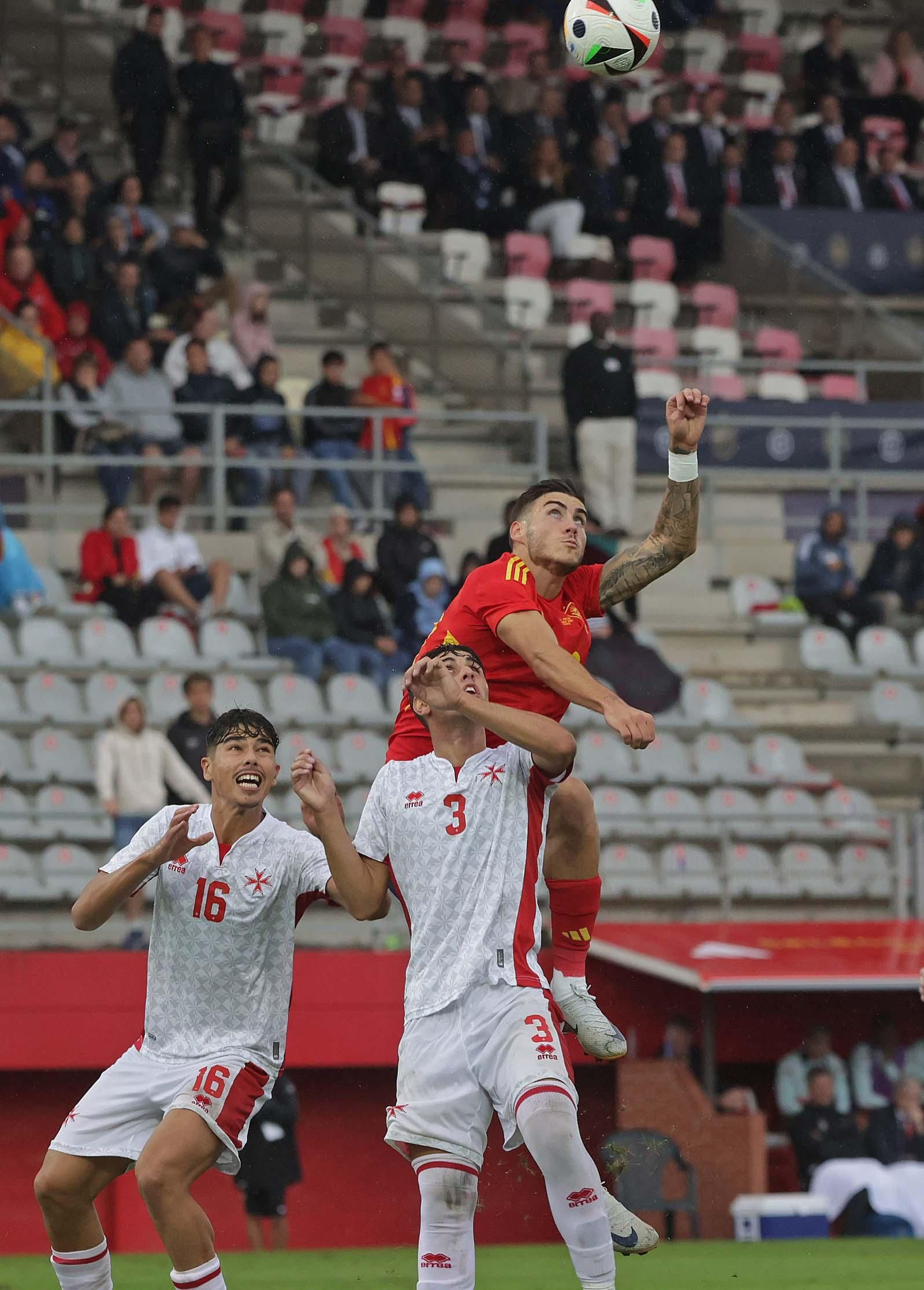 Las mejores fotos del España - Malta sub-21 en Algeciras