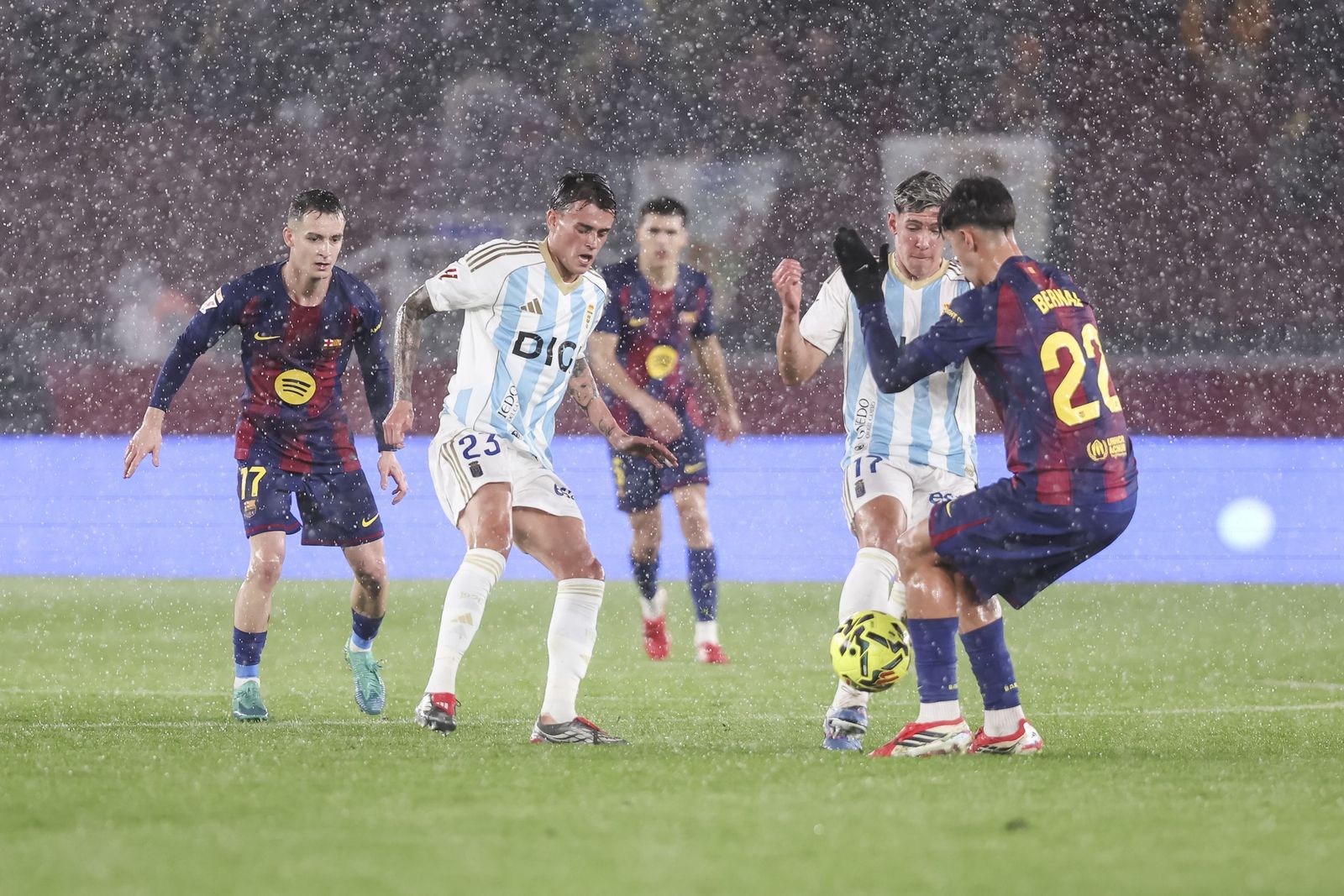 Las fotos del Barcelona-Oviedo