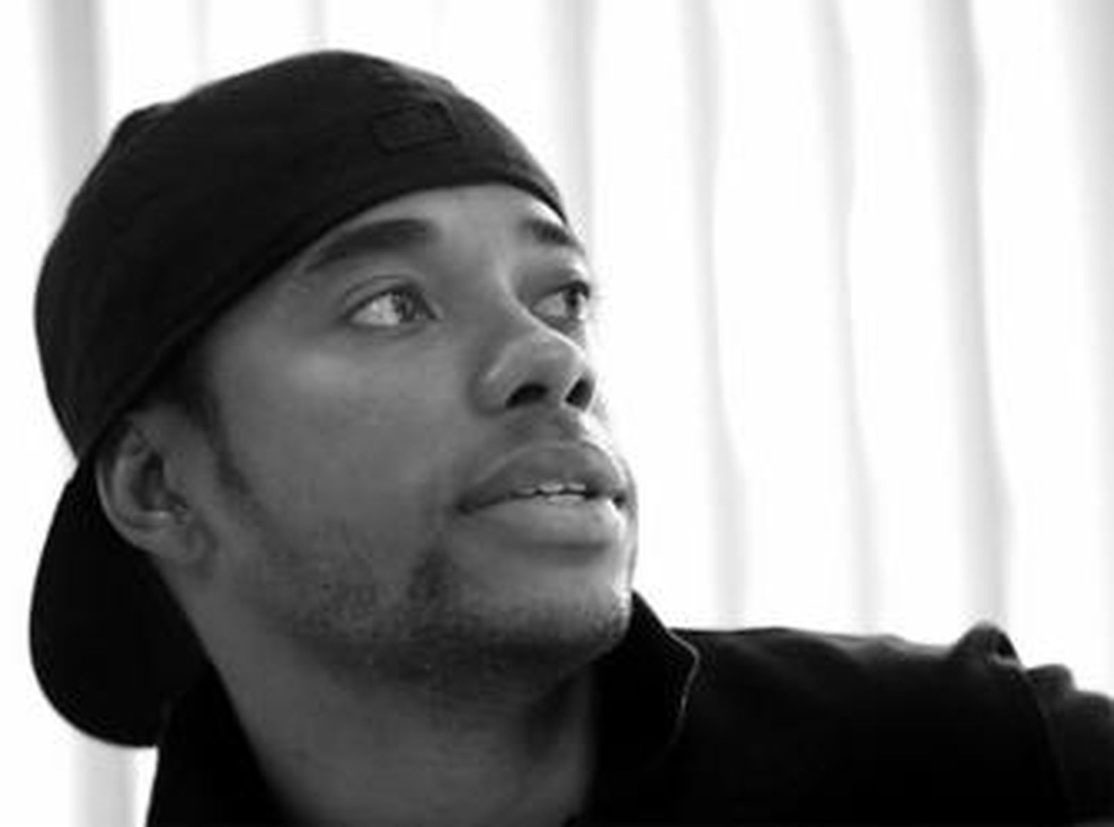 Robinho jugará en la Premier League, pero no en las filas del Chelsea como era su intención.