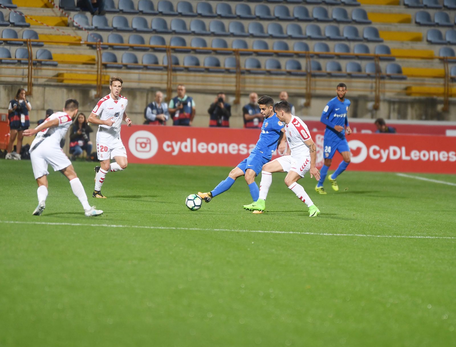 Las imágenes del Cultural Leonesa-Almería