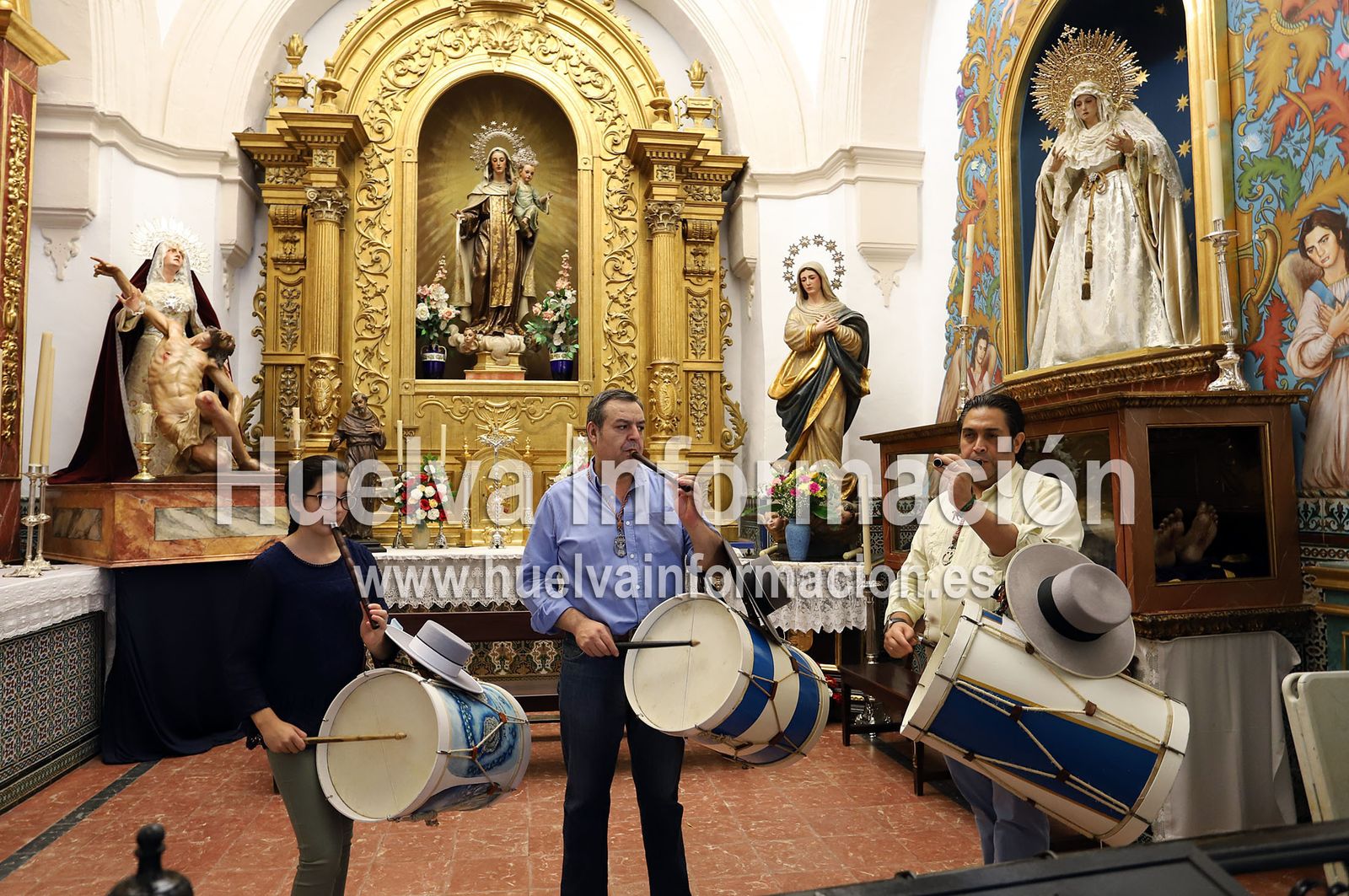 Imágenes de la misa de la Hermandad Castrense ante la Virgen del Rocío