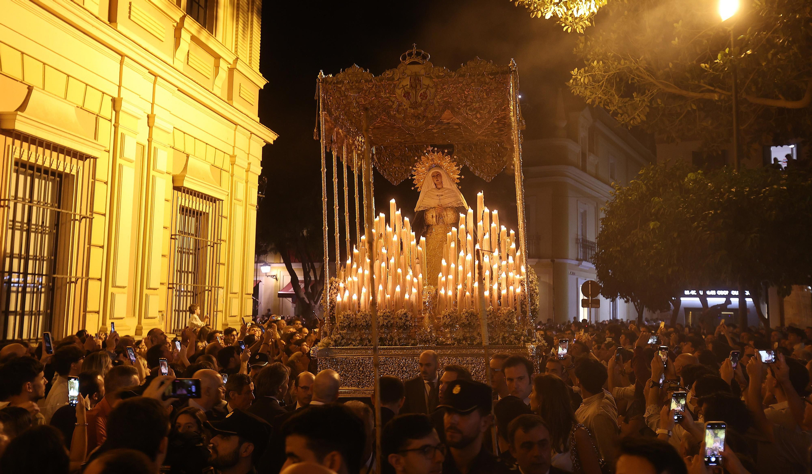 Salida extraordinaria de la Virgen de las Aguas