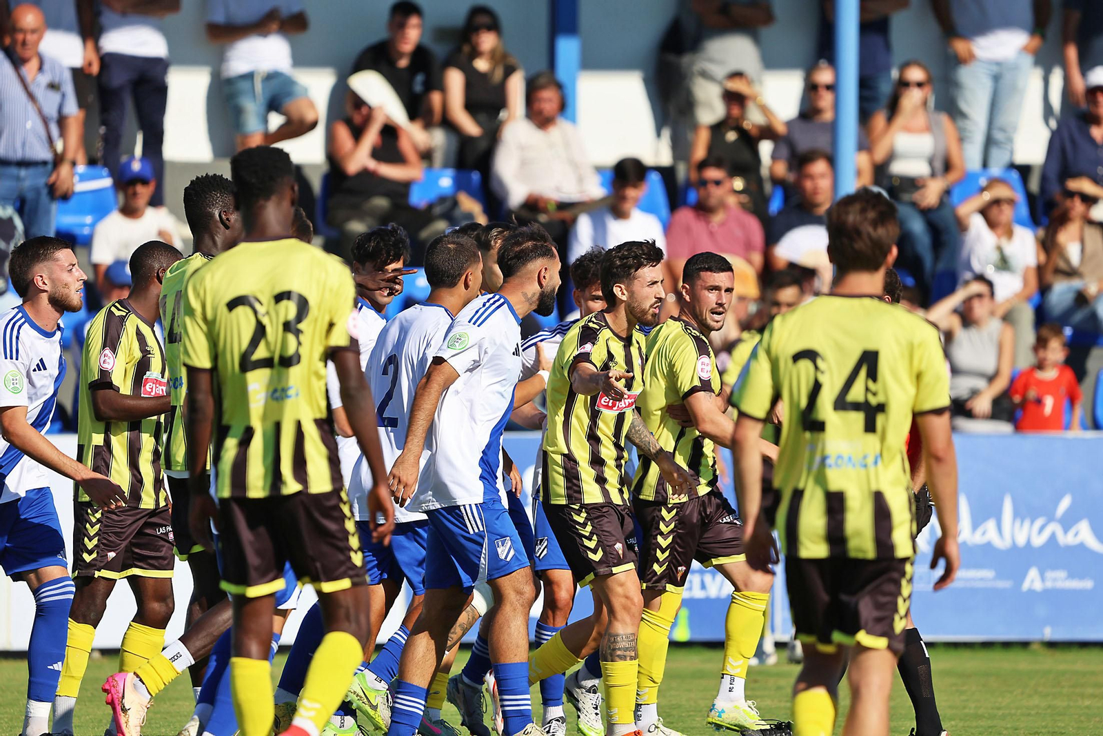 Las imágenes del Atlético Onubense - San Roque de Lepe