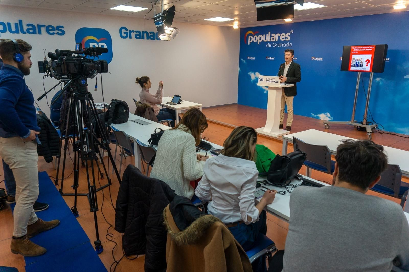 Jorge Saavedra, durante la rueda de prensa