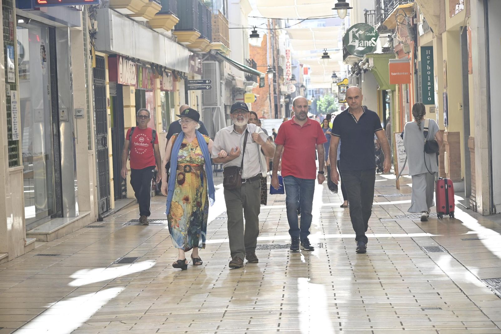 Imágenes de ambiente del viernes 4 de octubre en Huelva