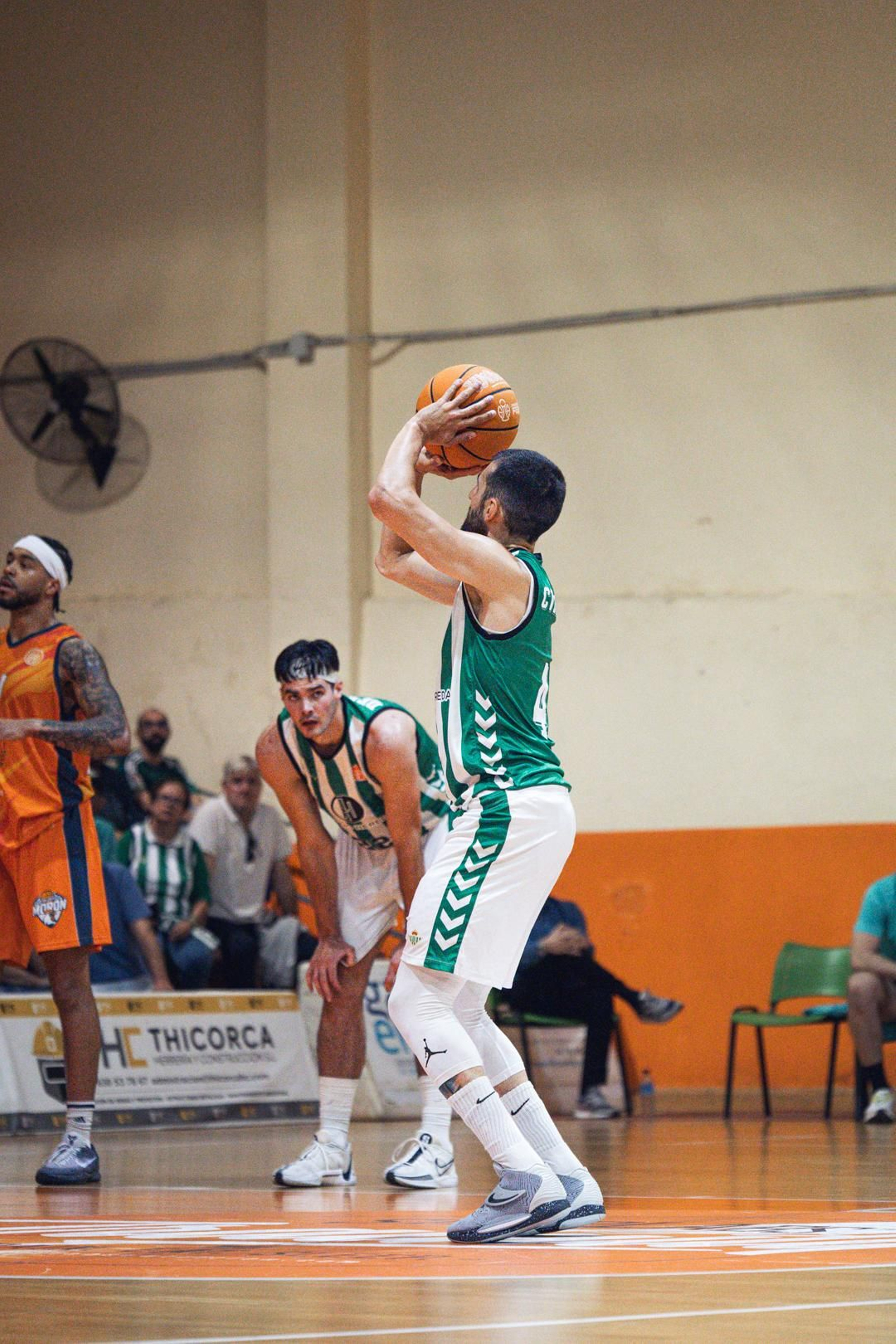 Las fotos del Morón - Betis Baloncesto