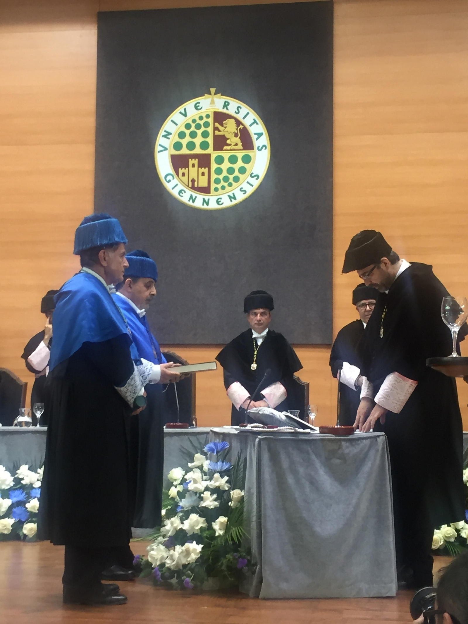 Antonio Pascual, investido doctor honoris causa por la Universidad de Jaén