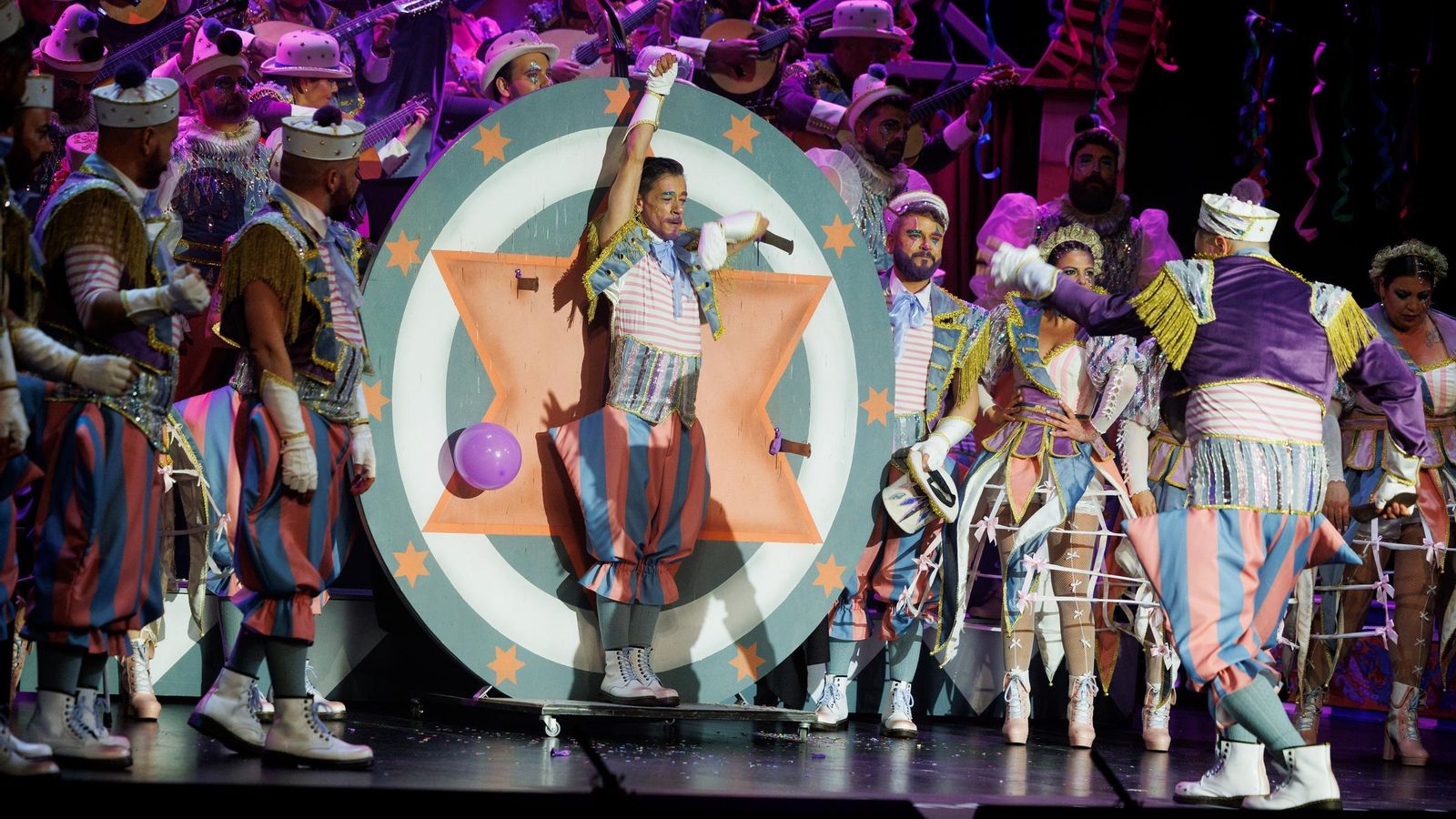 Búscate entre las mejores imágenes de la segunda semifinal del COAC 2025