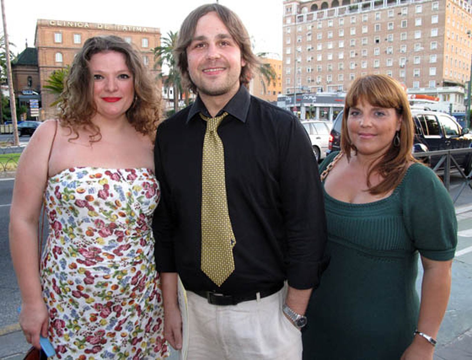 Sara Moreno, Raúl Sánchez, abogado de Florida (EE.UU), y María Jesús Pellecín, de PJ1.

Foto: Victoria Ramírez