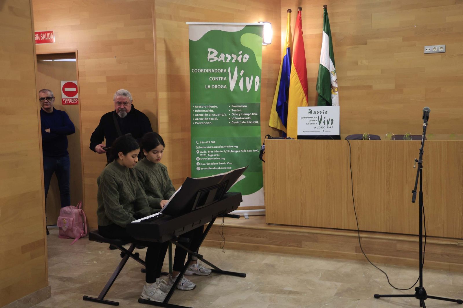Fotos del acto por el 35 aniversario de la coordinadora Barrio Vivo de Algeciras