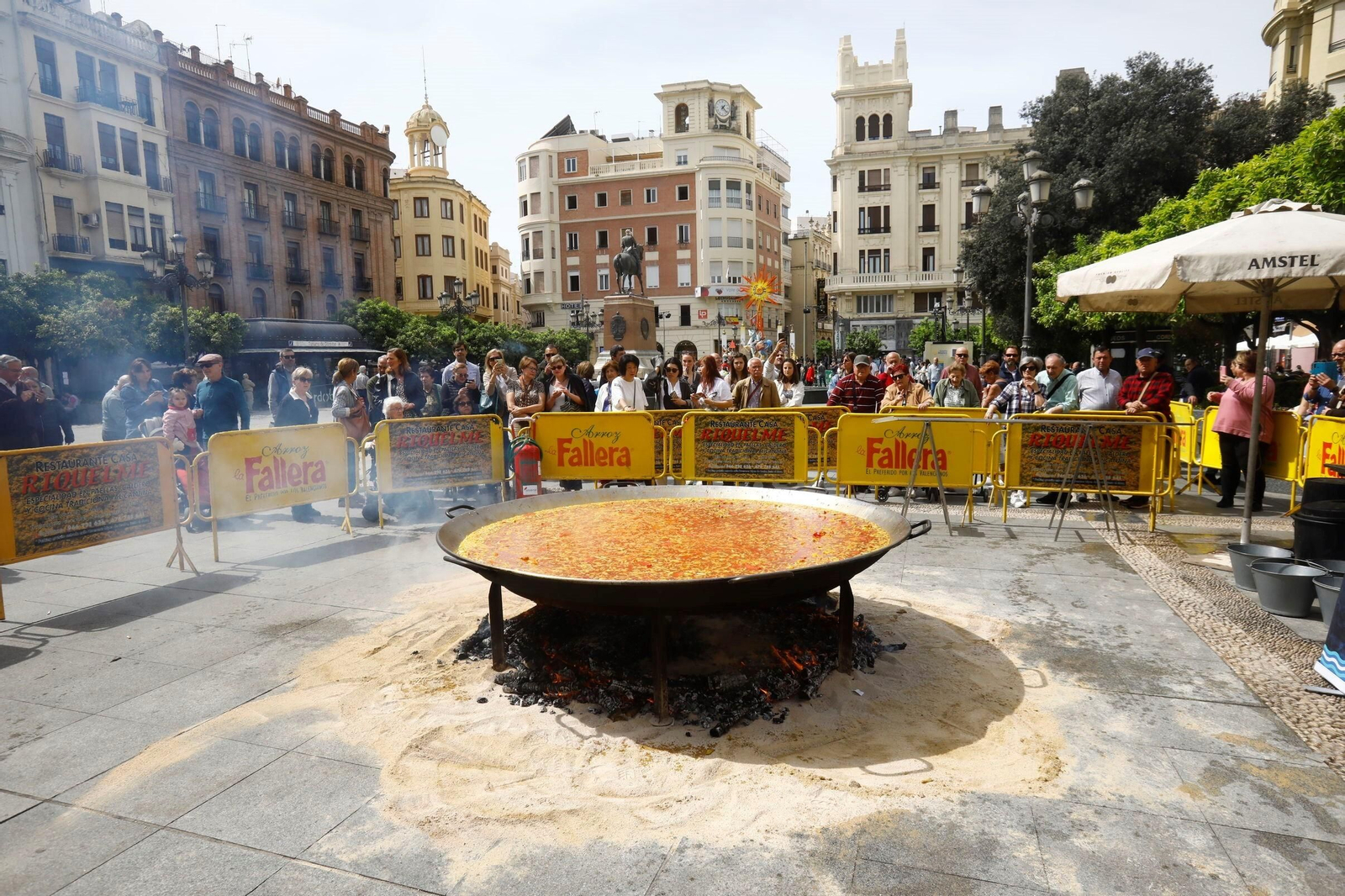 La Fiesta de las Fogueres de Sant Joan de Alicante en Córdoba, en imágenes