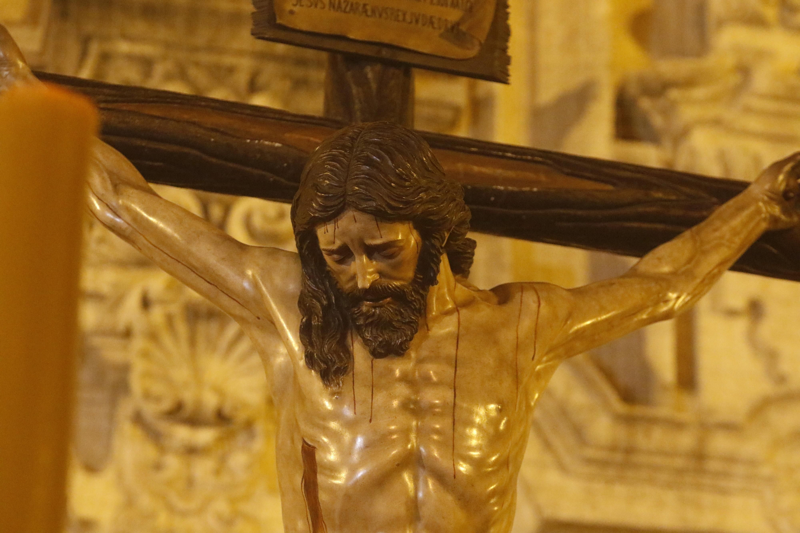 El Cristo de la Buena Muerte, durante su salida procesional de 2022. El Cristo de la Buena Muerte, durante su salida procesional de 2022.