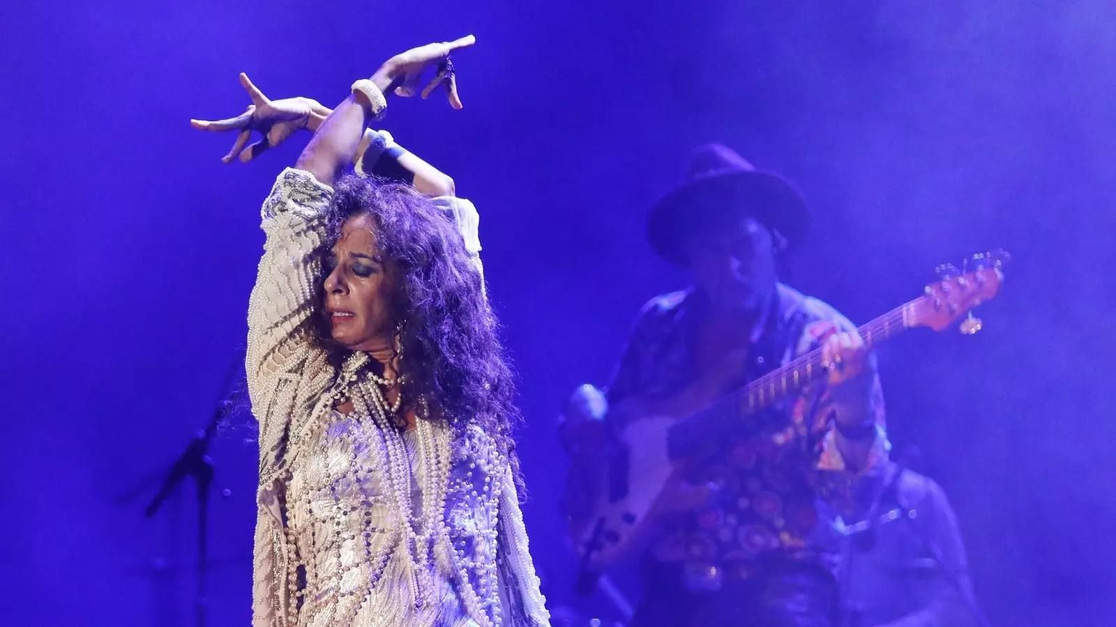 Rosario Flores, durante su actuación.