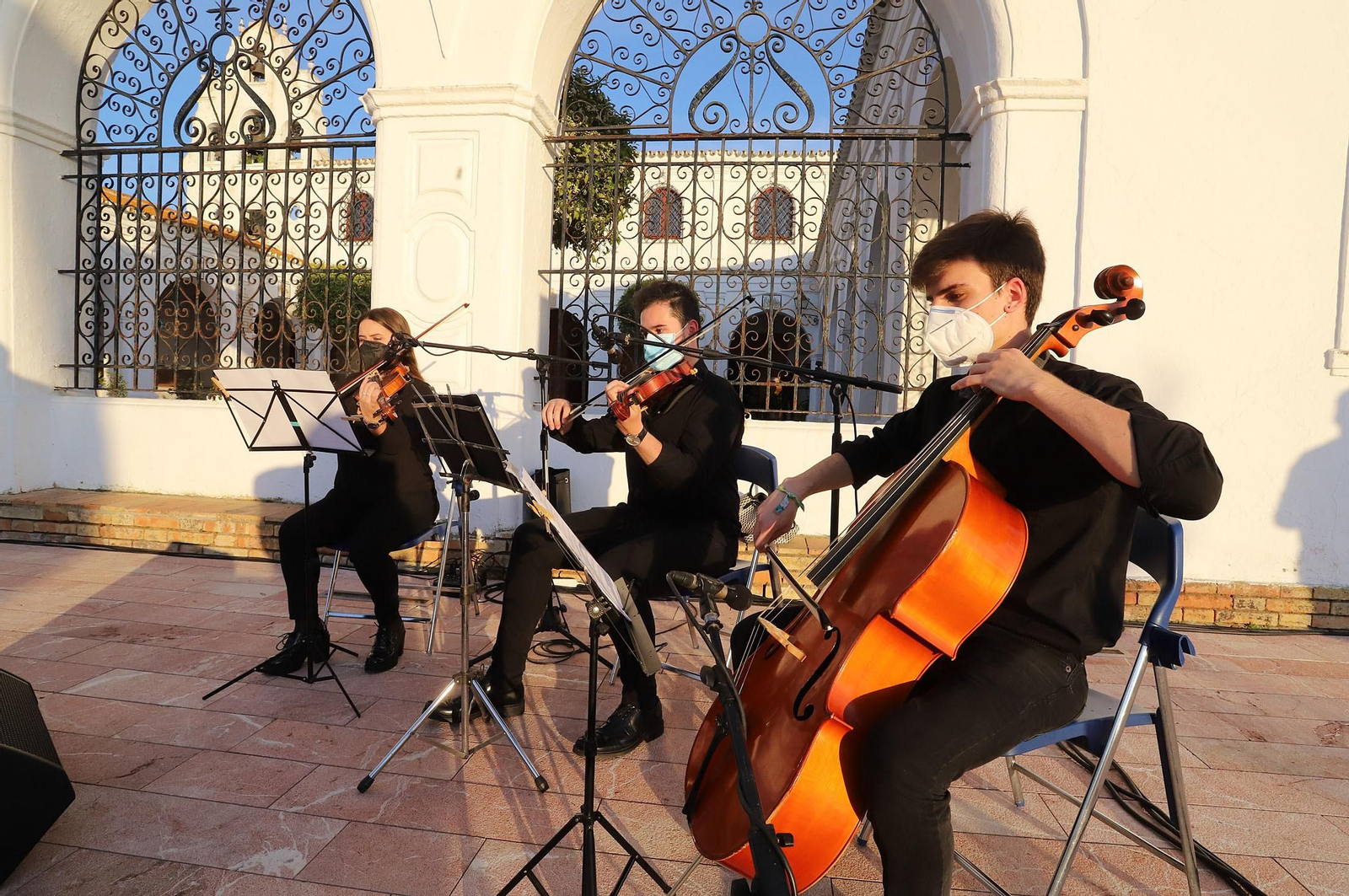 Imágenes del entorno del Santuario de la Cinta en su inauguración