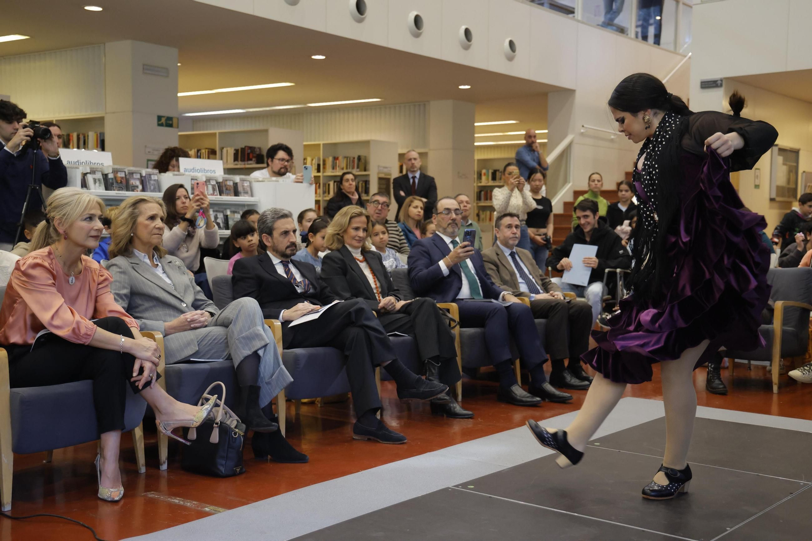 Inauguración del Hay Forum Festival con la presencia de la infanta Elena.