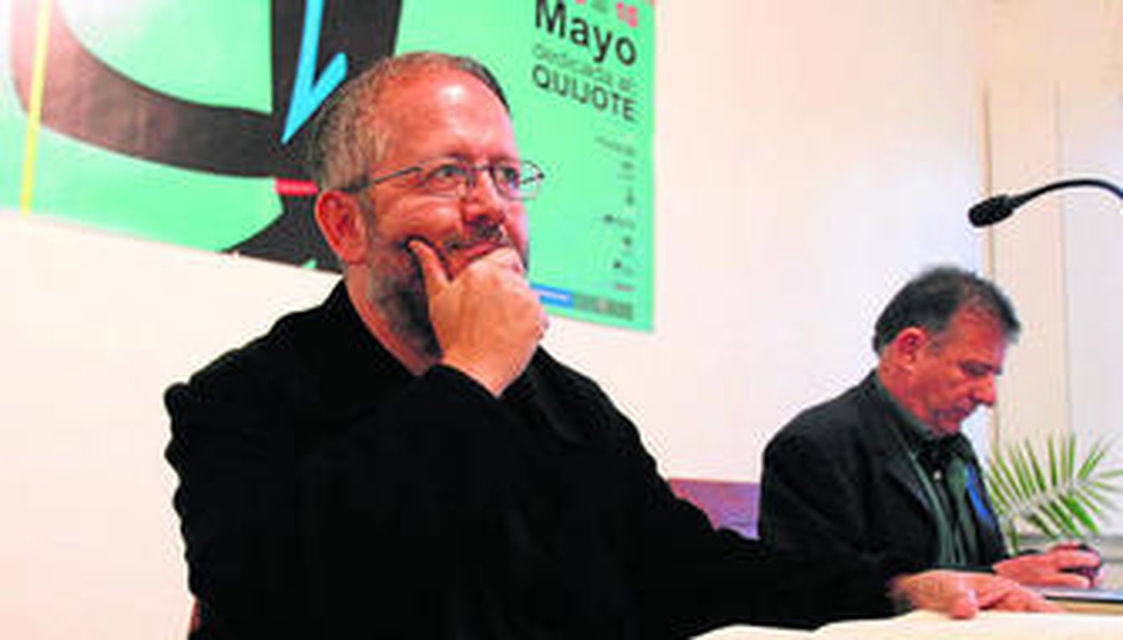 Juan José Téllez acompañó a Óscar Lobato en la presentación de su libro.