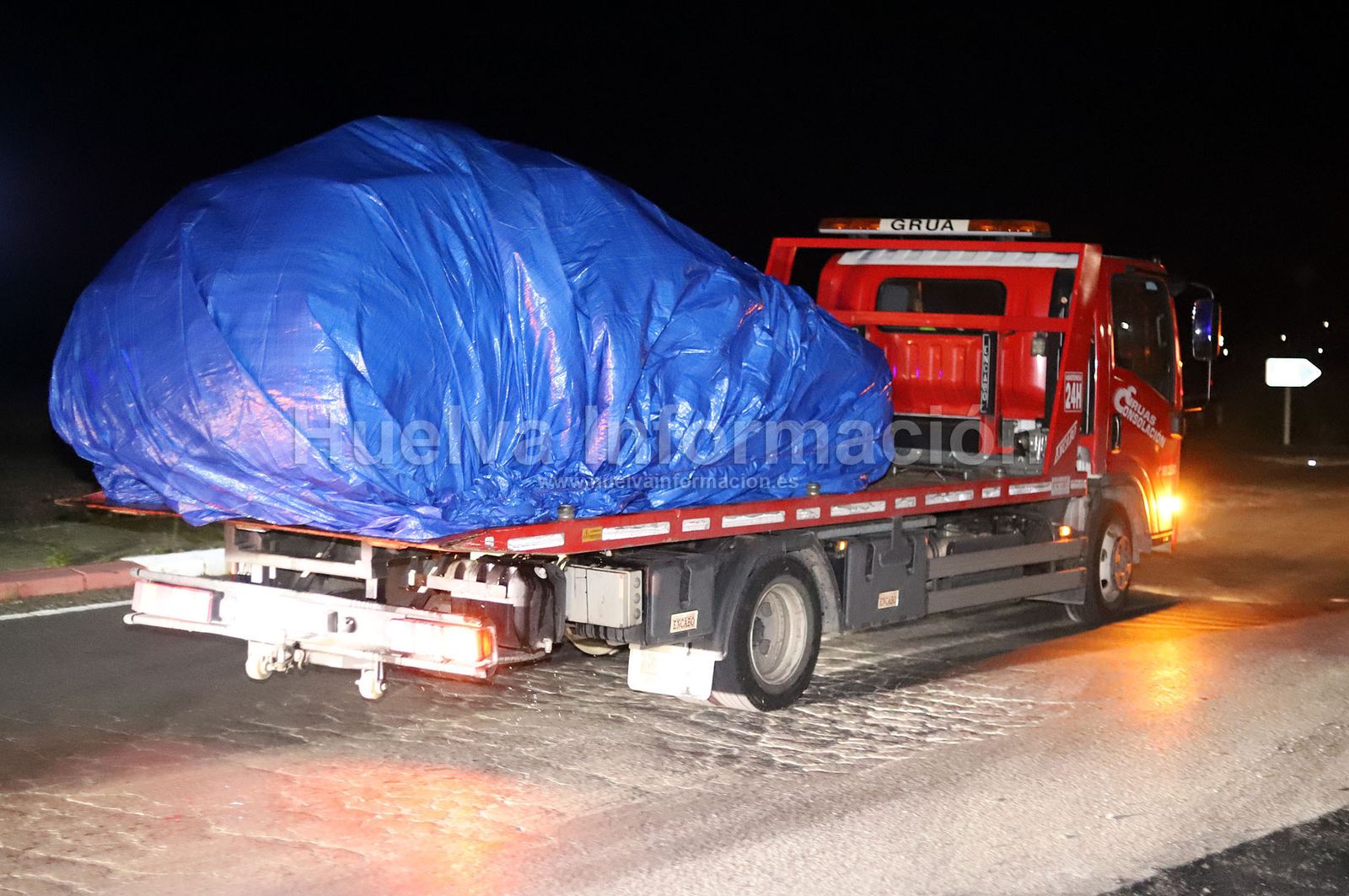 Encuentran los cuerpos de Enrique y Paqui en el acceso al espigón de Huelva, en imágenes
