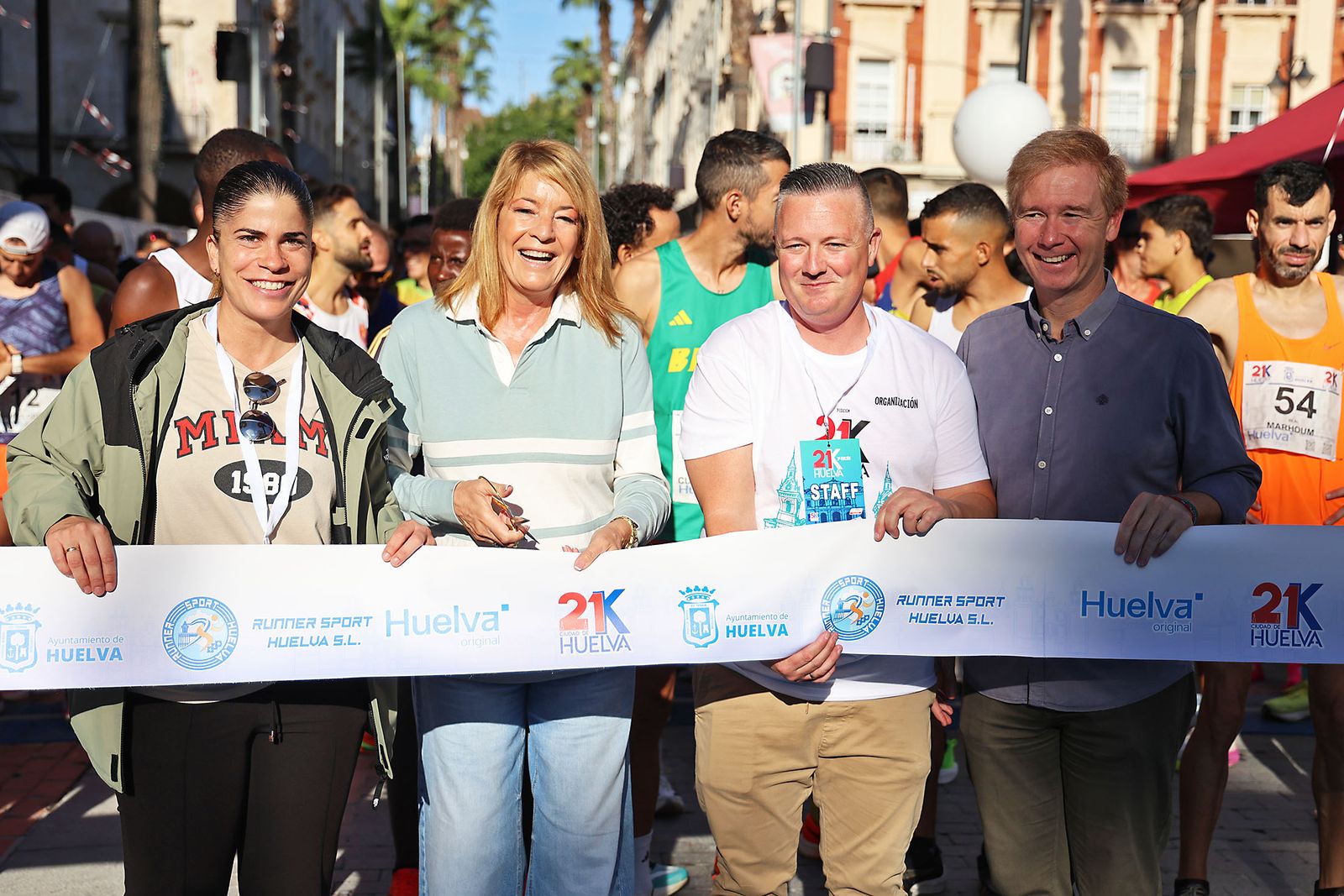 Las mejores imágenes de la carrera 21K Ciudad de Huelva