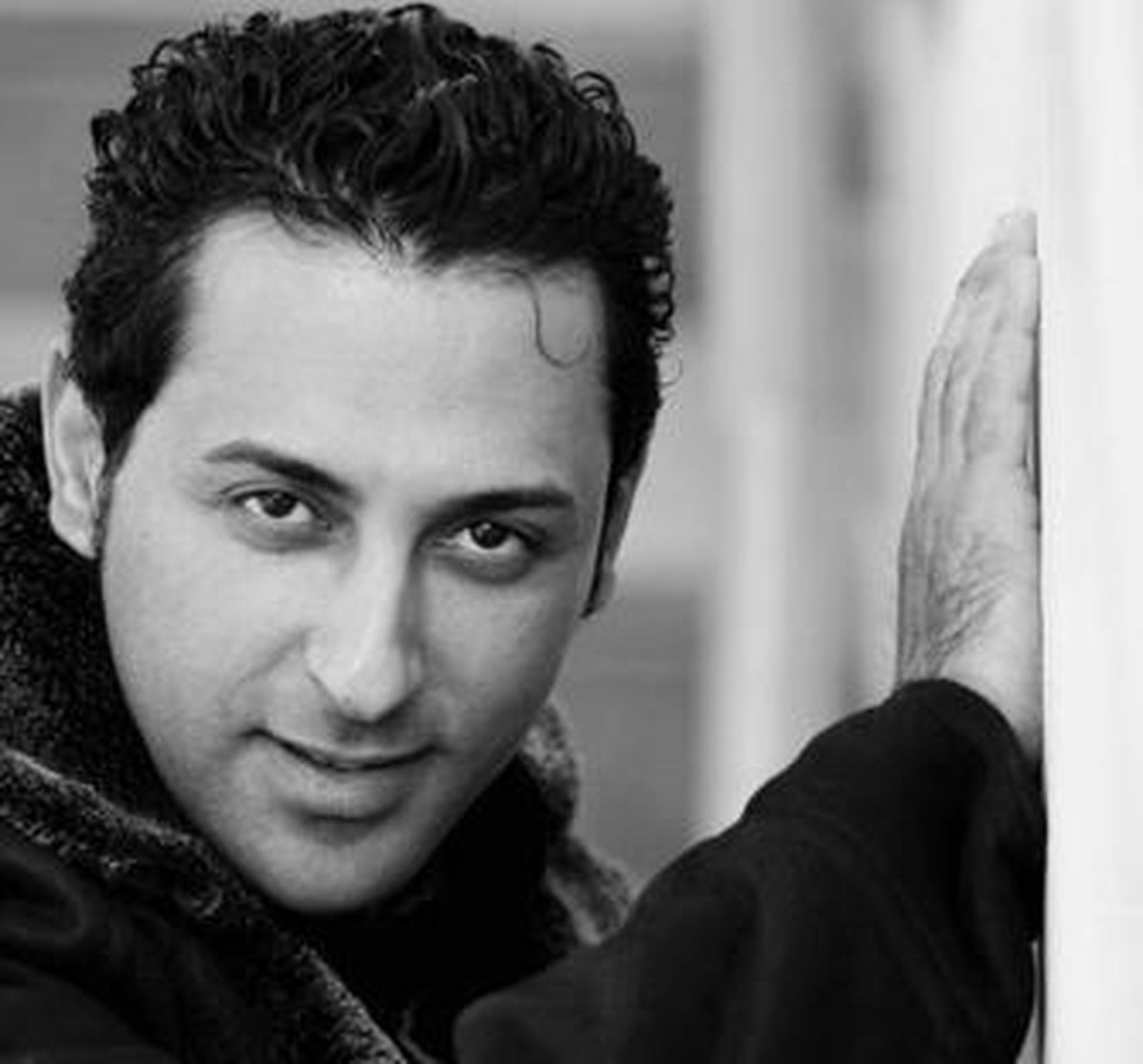 Hakim acaba de publicar 'La séptima luna', su nuevo trabajo discográfico.