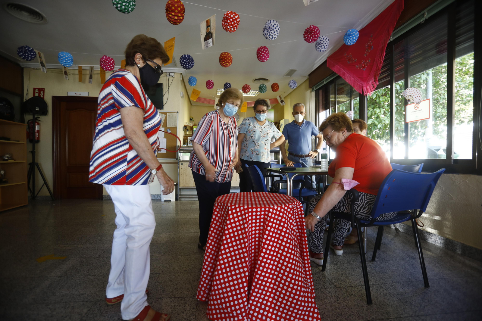 Un recorrido en fotografías por El Higuerón, uno de los barrios más pobres de Córdoba