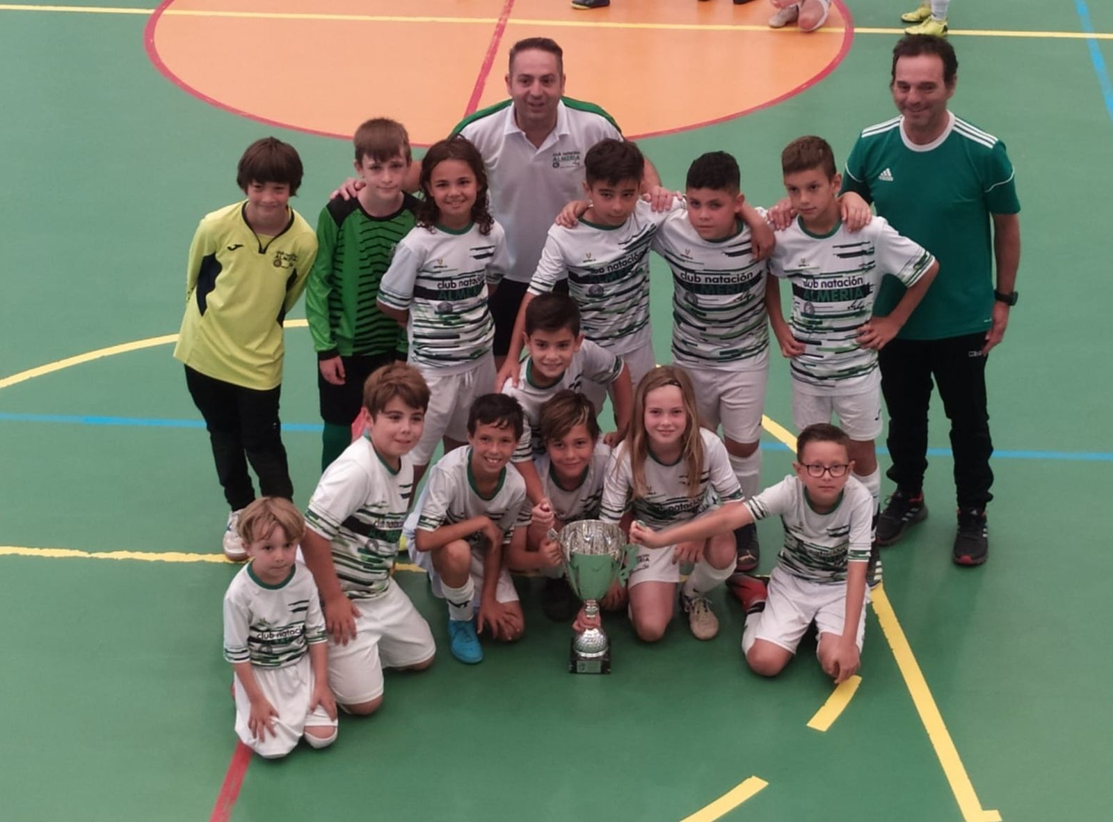 Imágenes de los equipos campeones de Almería de fútbol y fútbol sala