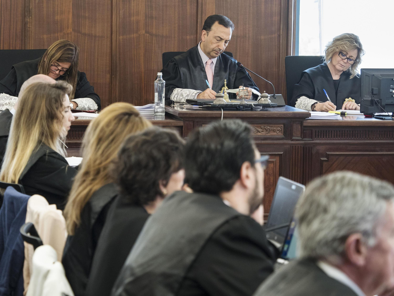 El juicio de los ERE irrumpirá con fuerza en plena campaña