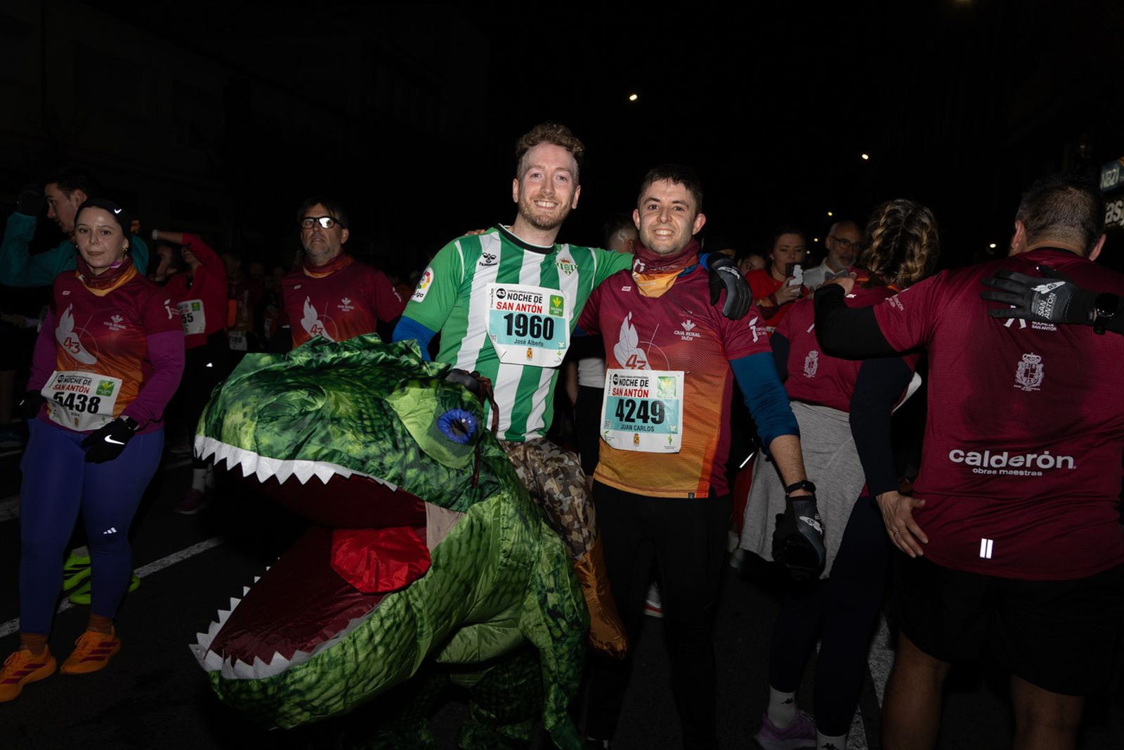 En imágenes: búscate en tu llegada a meta de la Carrera de San Antón 2026 (IV)