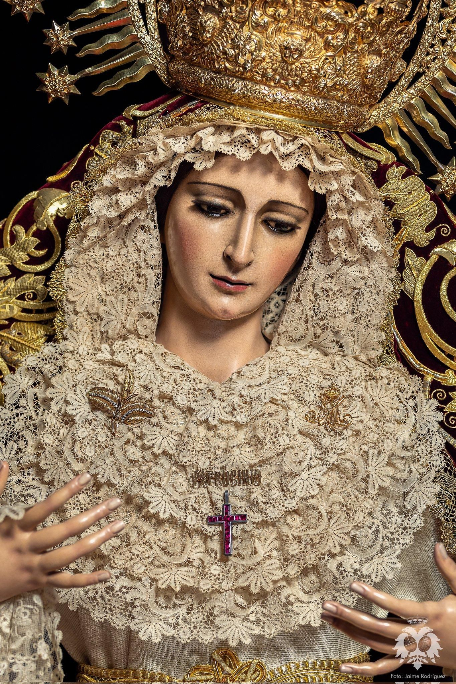 Primer plano de la dolorosa tras la restauración