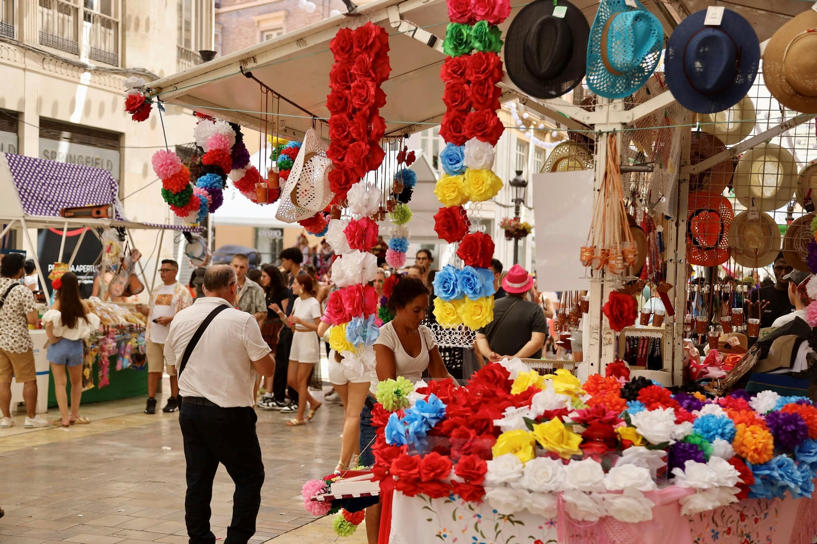 El primer día de Feria del Centro de Málaga, en fotos