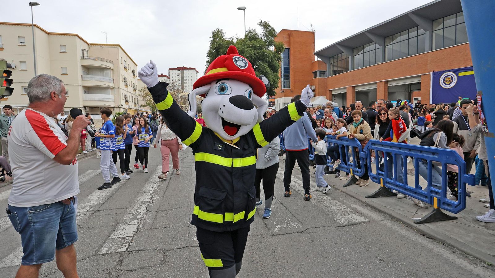 Búscate en la 4ª carrera infantil benéfica Bomberos de Jerez 2024